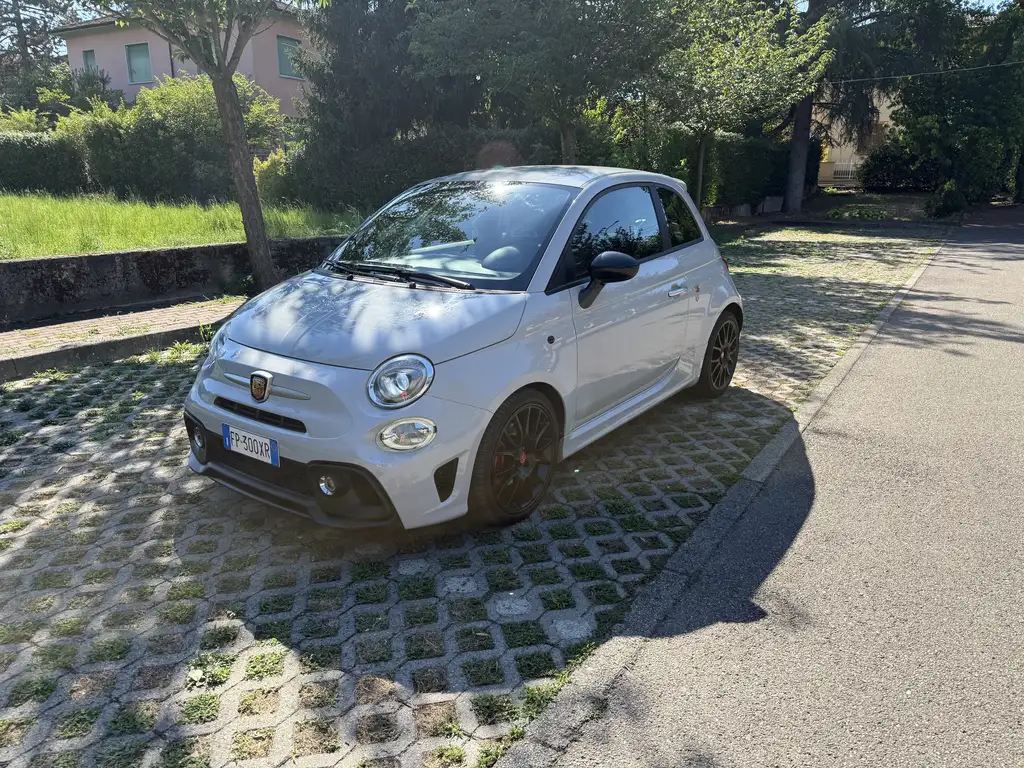 Abarth 595 Pista 2018 из Европы — купить под ключ