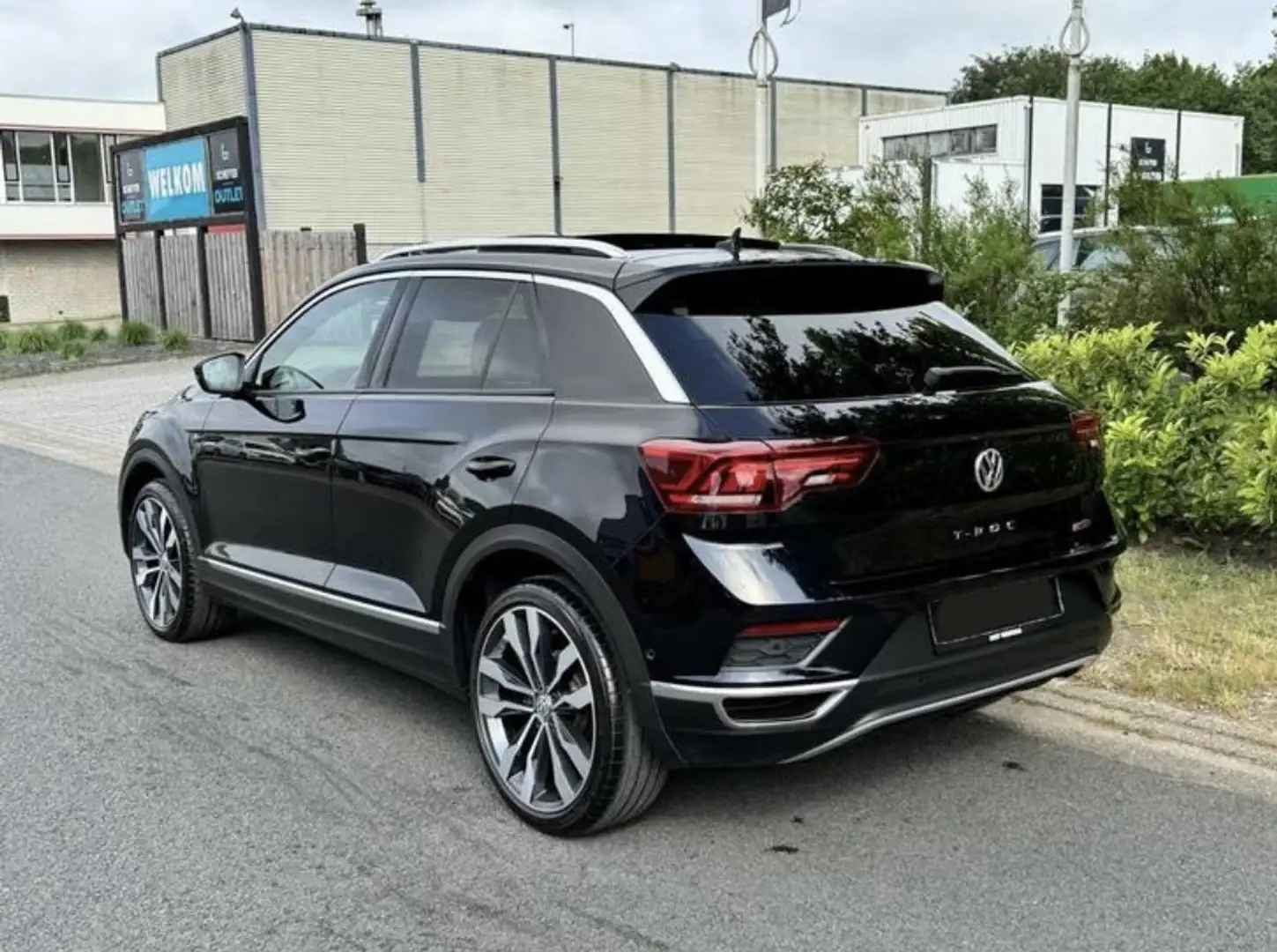 Volkswagen T-Roc 2.0 TSI 4Motion Sp. Zwart - 2
