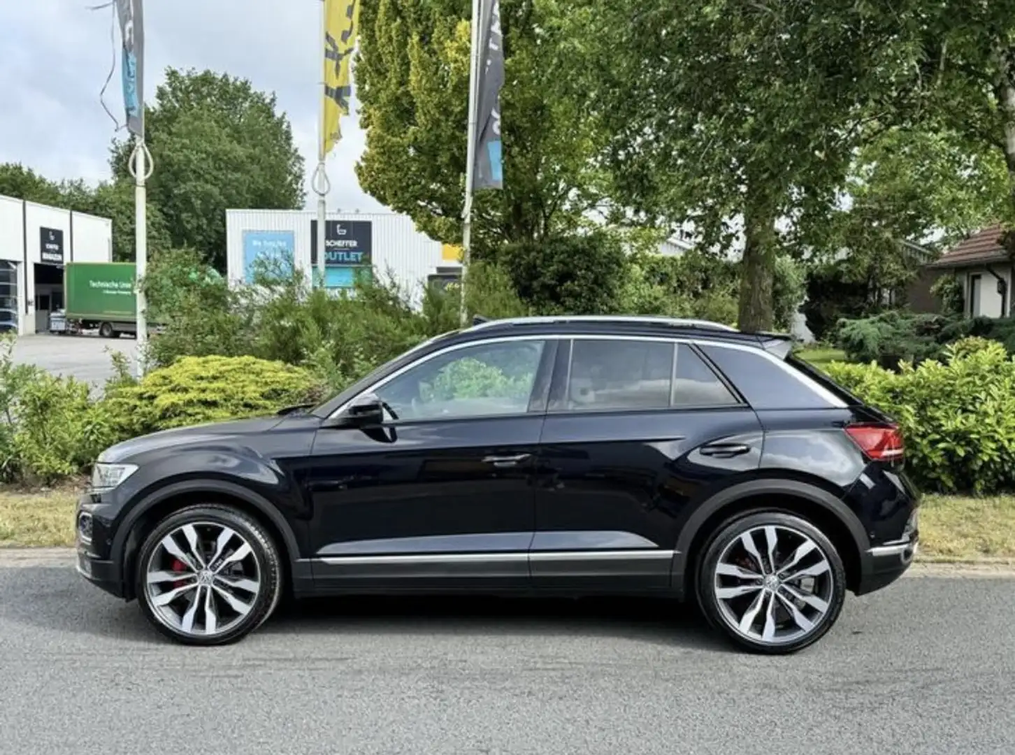 Volkswagen T-Roc 2.0 TSI 4Motion Sp. Zwart - 1