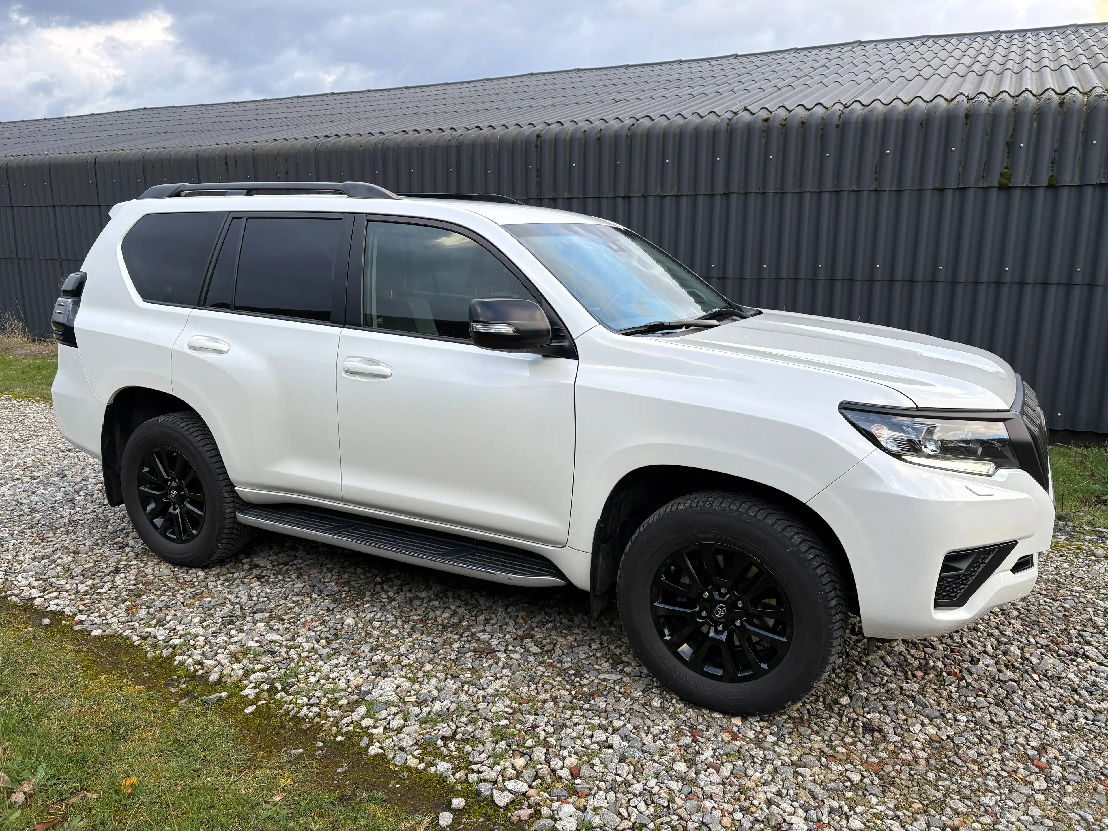 Toyota Land Cruiser 2.8 D-4D*BLACK EDITION*7 SEATS*55.000 EUR+TVA — photo 3