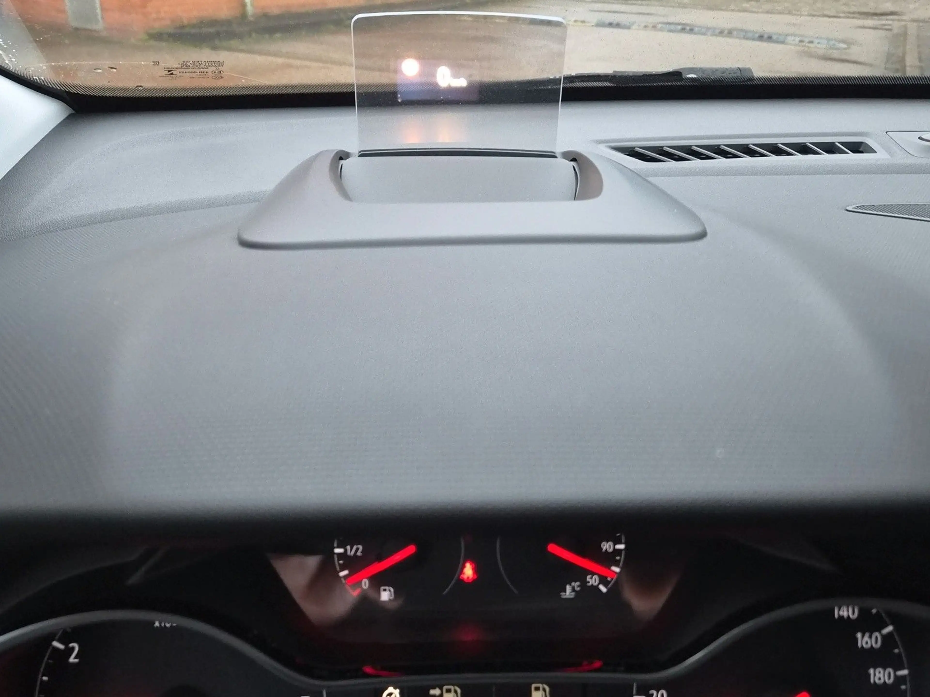 Opel Crossland X Automatik 1 Hand Tüv 07/2028 — photo 15