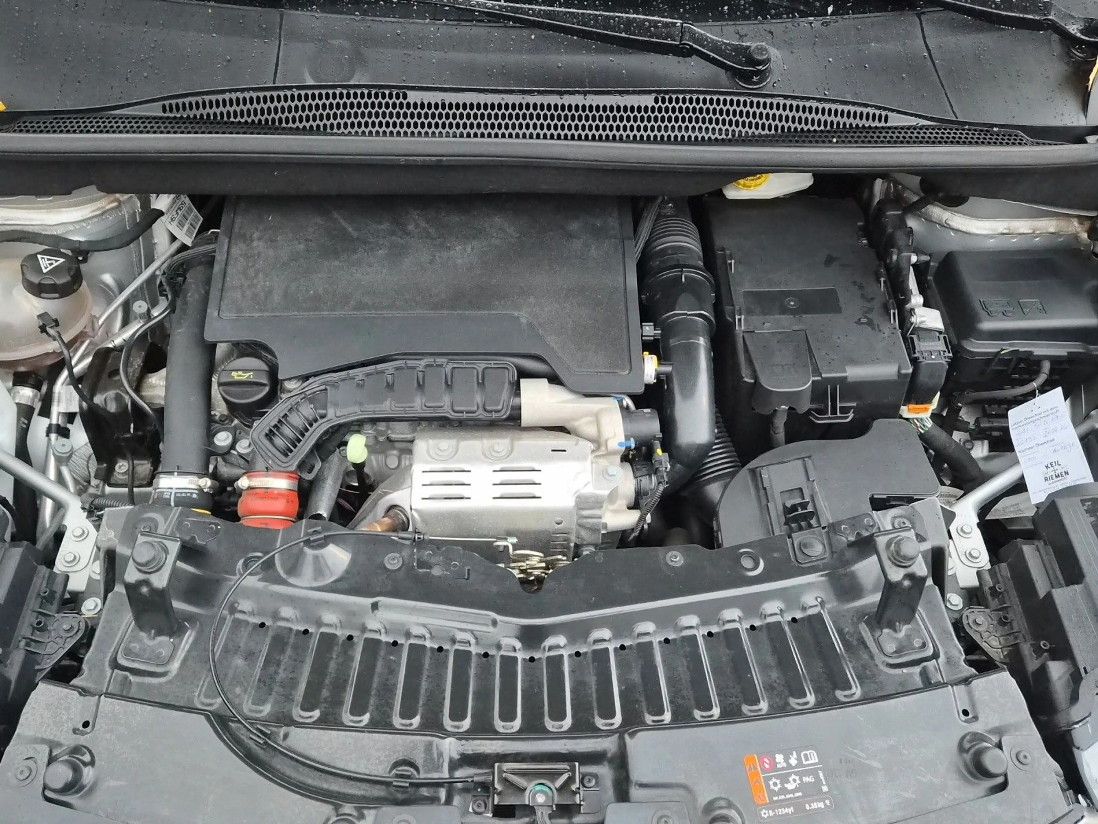 Opel Crossland X Automatik 1 Hand Tüv 07/2028 — photo 20