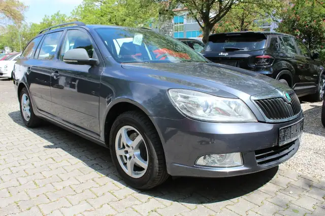 Skoda Octavia 1.6 Combi Klima+AHK+TÜV 12.2026!