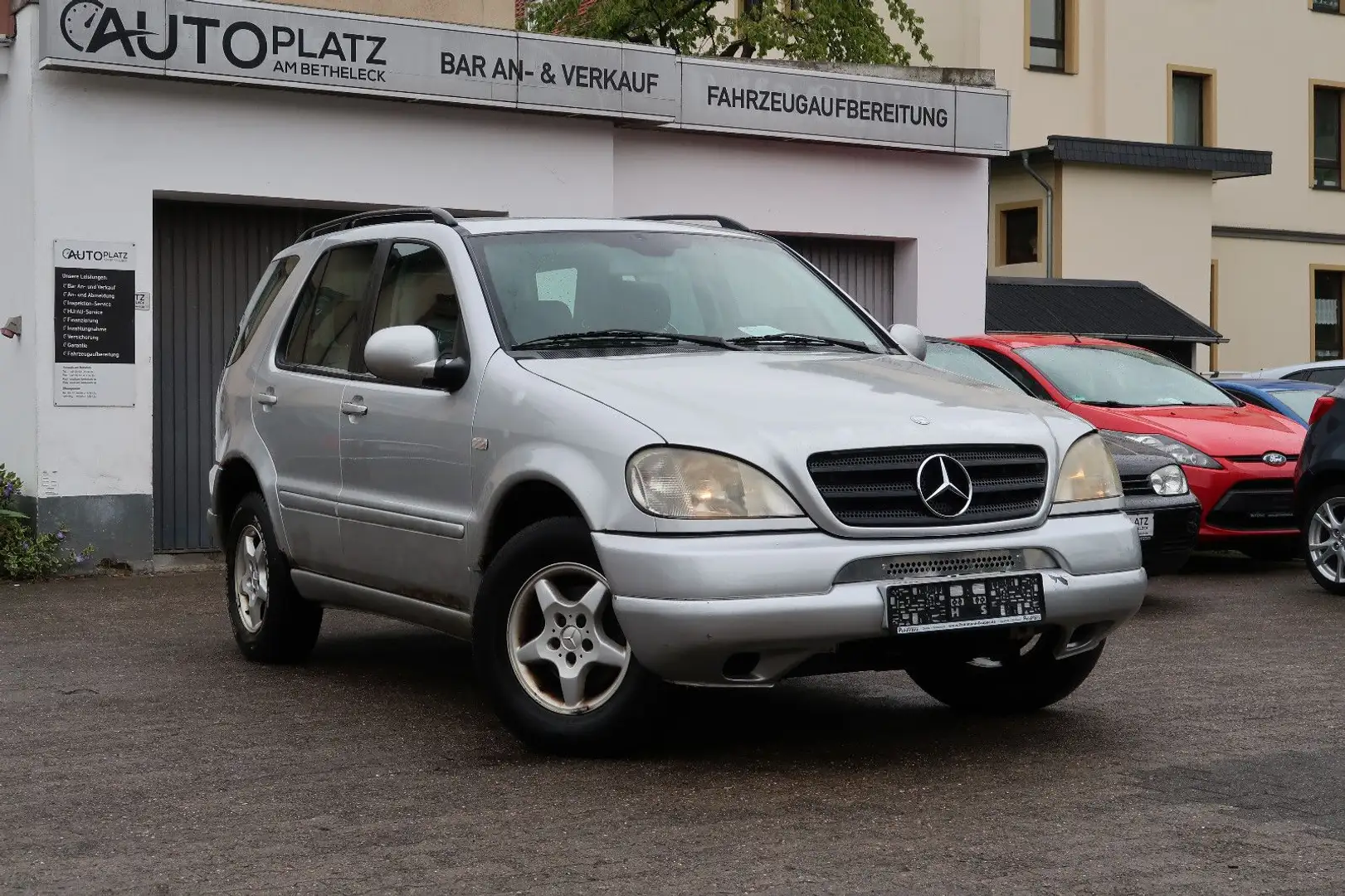 Mercedes-Benz ML 270 CDI *AUTOMATIK *KLIMA *AHK srebrna - 1