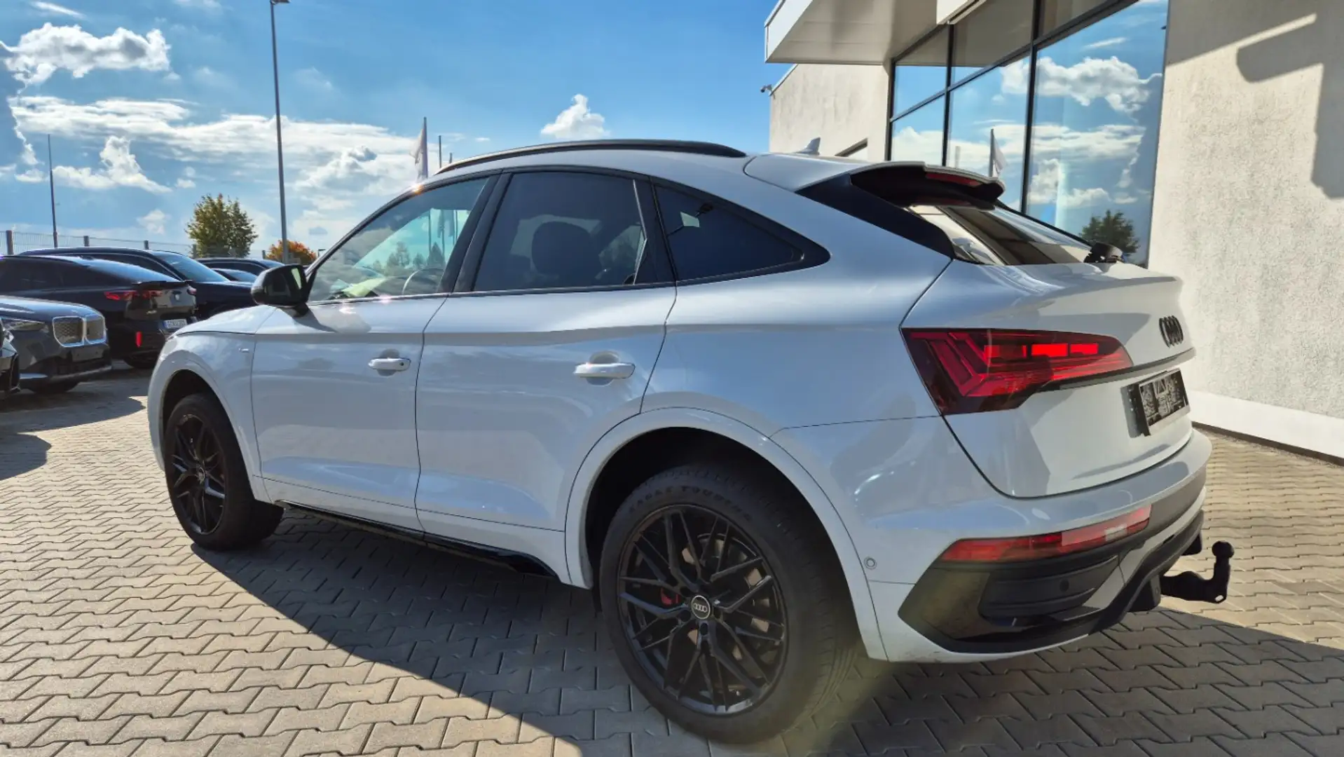 Audi Q5 40 TDI Sport SpurAss/AHK/HUD/HiFi/Navi/RFK Weiß - 2