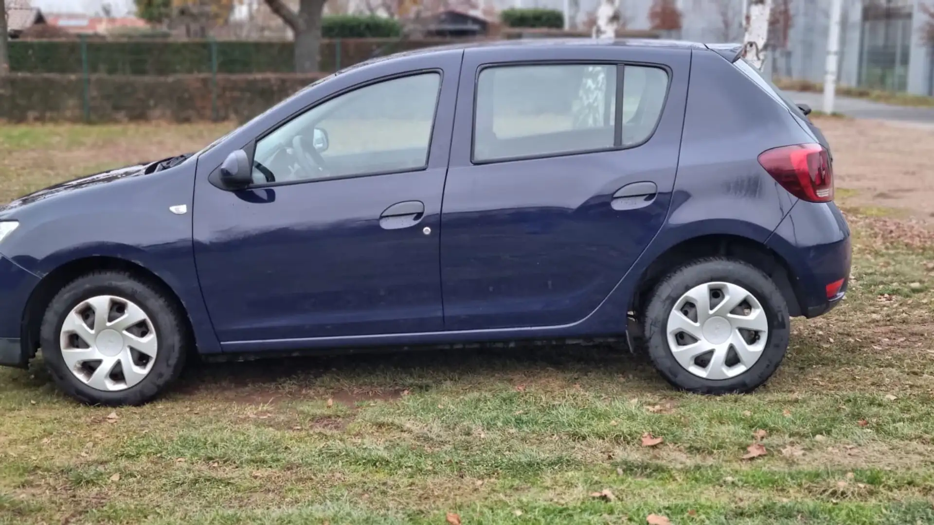 Dacia Sandero Essentiel Neue Tüv - 2