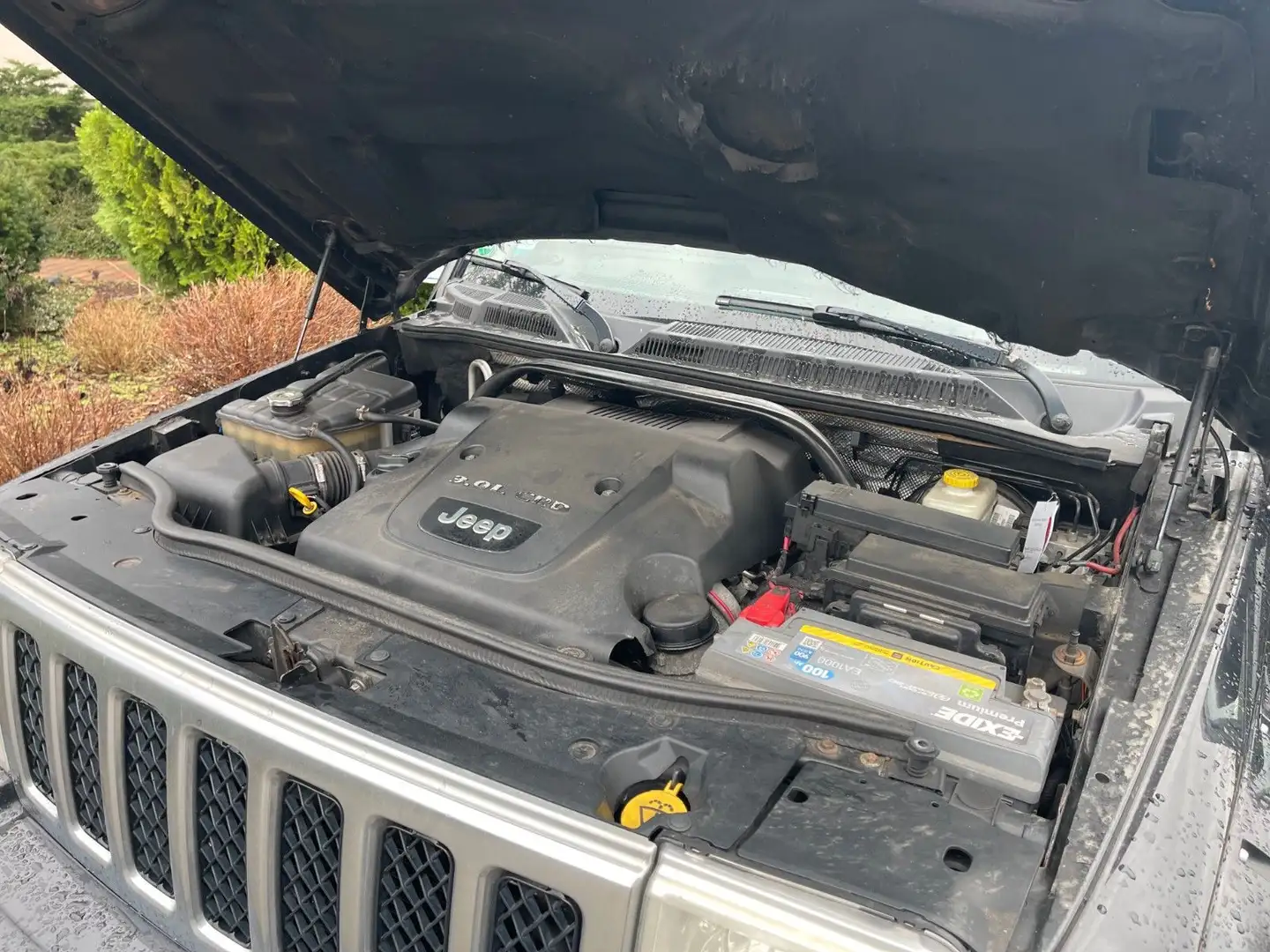 Jeep Commander Overland Negru - 2
