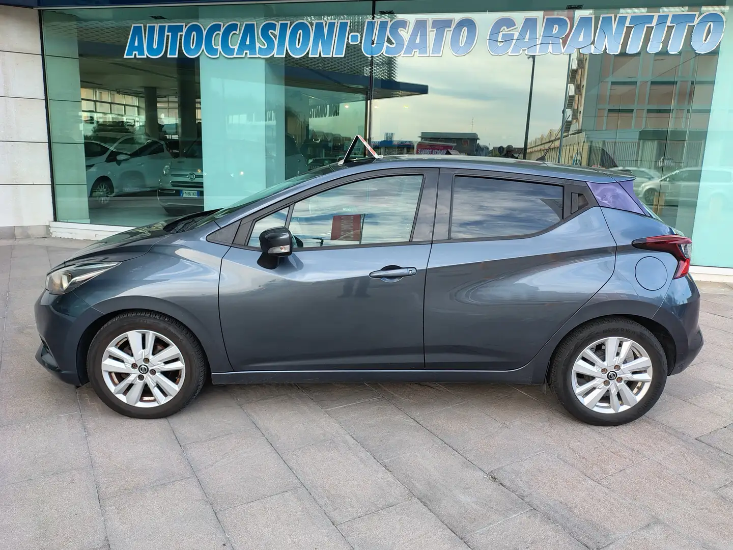 Nissan Micra Micra V 2017 1.0 Acenta 71cv Grigio - 2