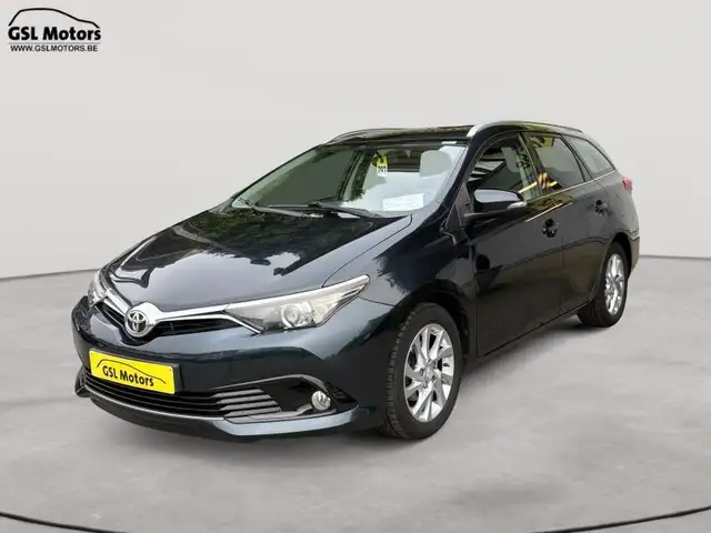 Toyota Auris 1.2 115cv Bleu Automatique break 12/16 Clim Camera