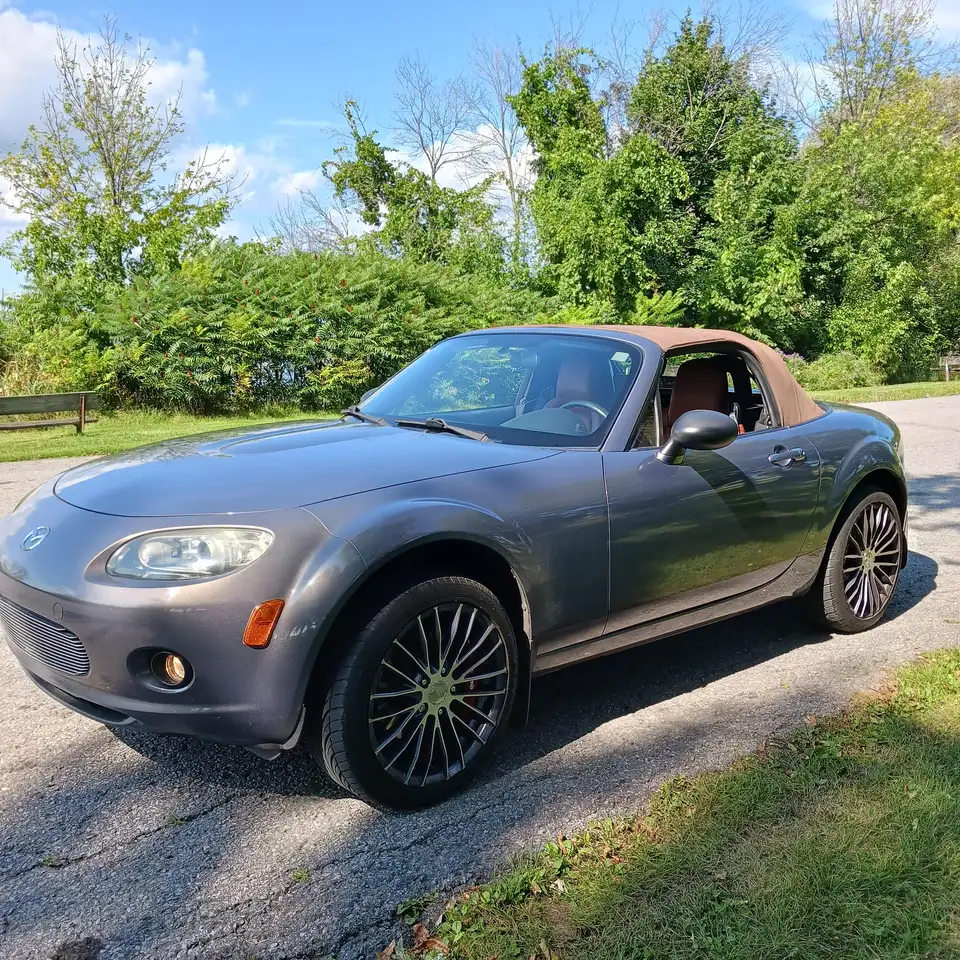 2006 Mazda MX-5 Miata