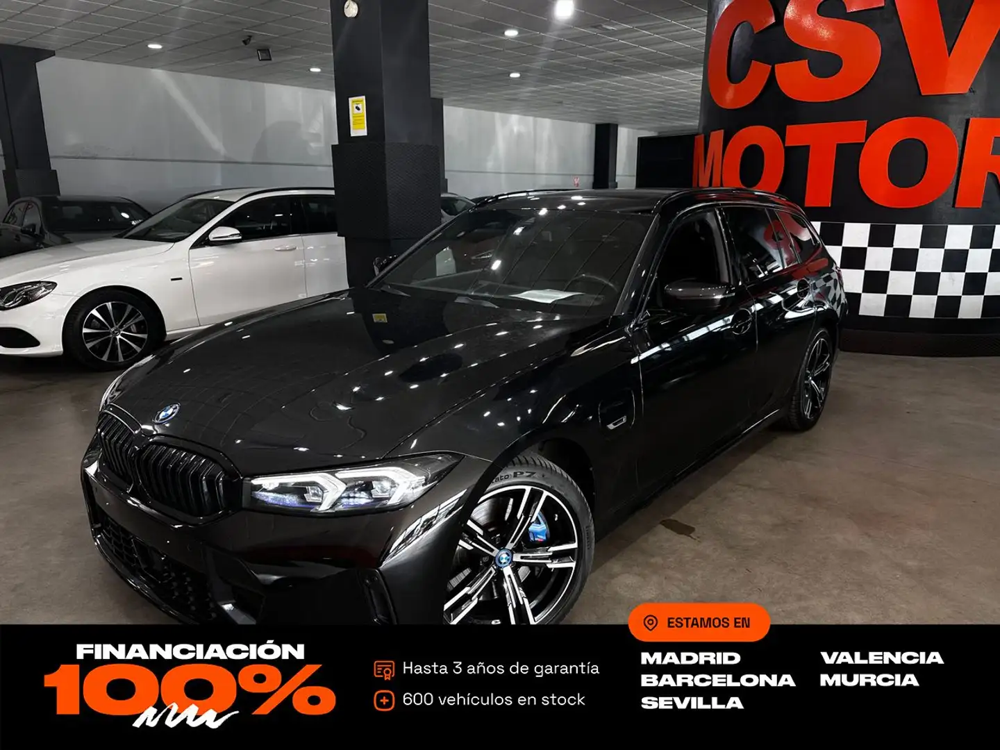 BMW 330 330e xDrive Touring Noir - 1