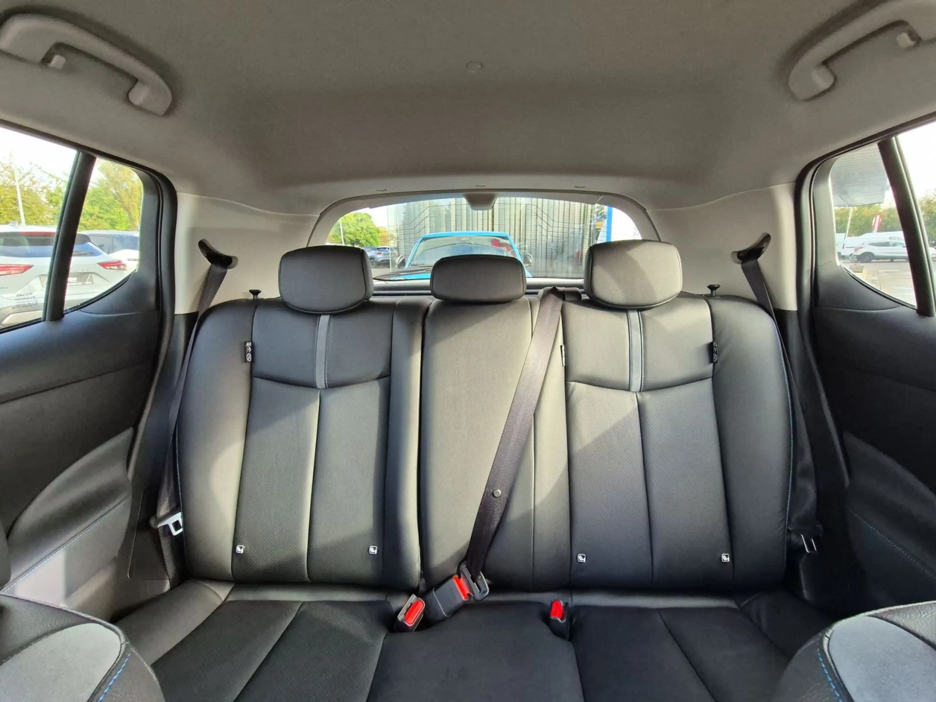 Nissan Leaf Tekna / 360°/ Keyless / Leder / LED / SHZ — photo 13