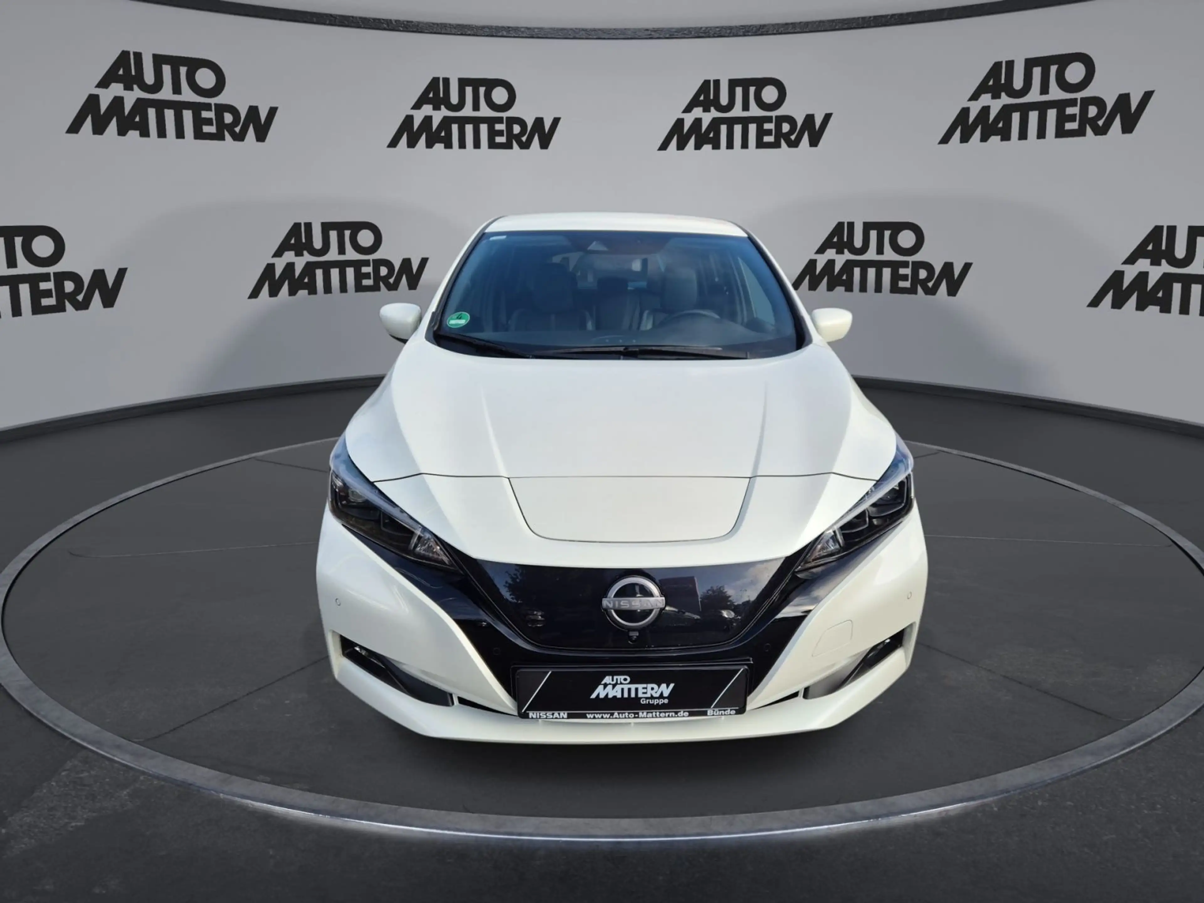 Nissan Leaf Tekna / 360°/ Keyless / Leder / LED / SHZ — photo 3