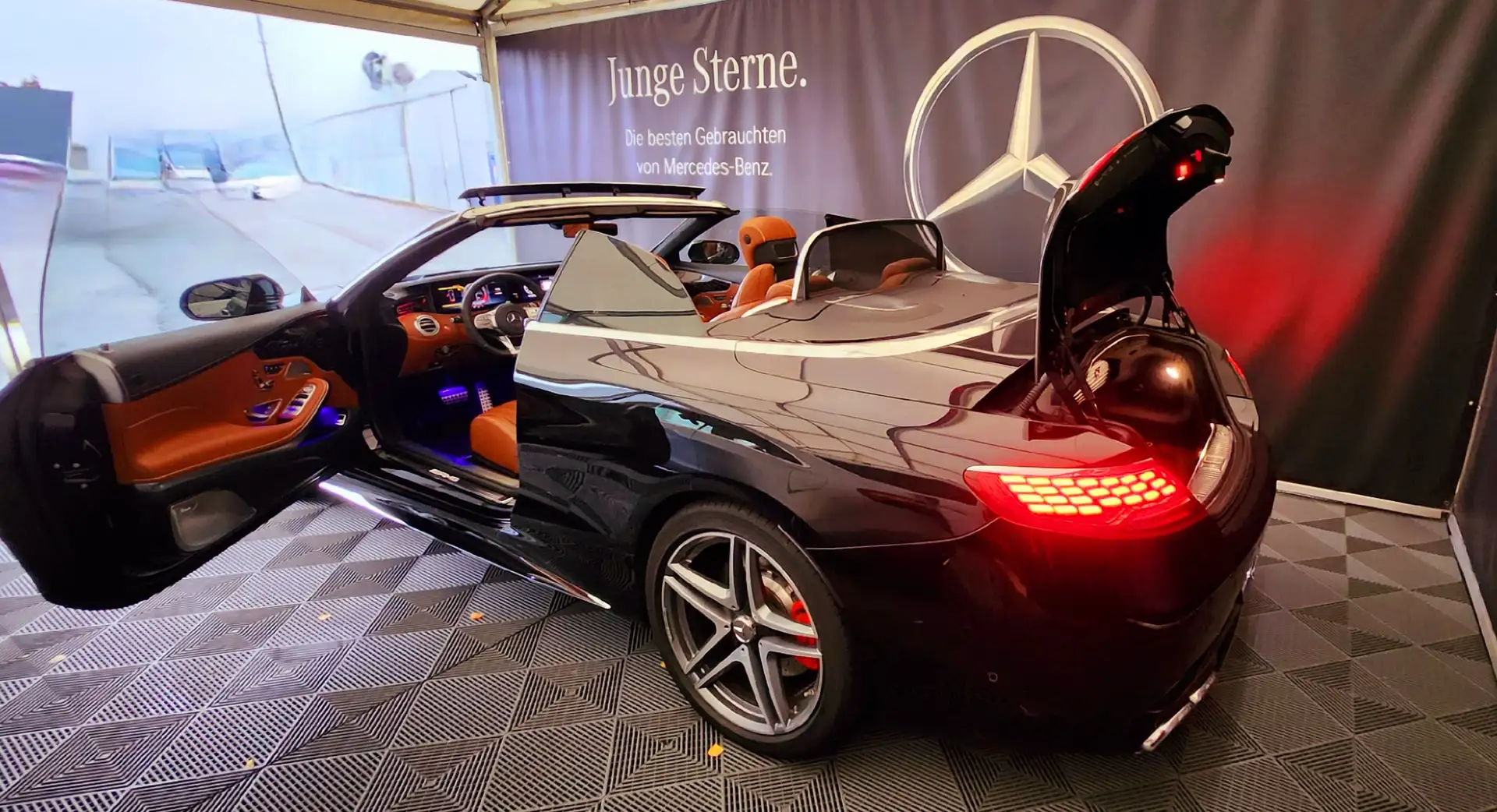 Mercedes-Benz S 63 AMG S-Klasse Cabrio Cabrio 4Matic+ Speedshift MCT 9G Чорний - 1