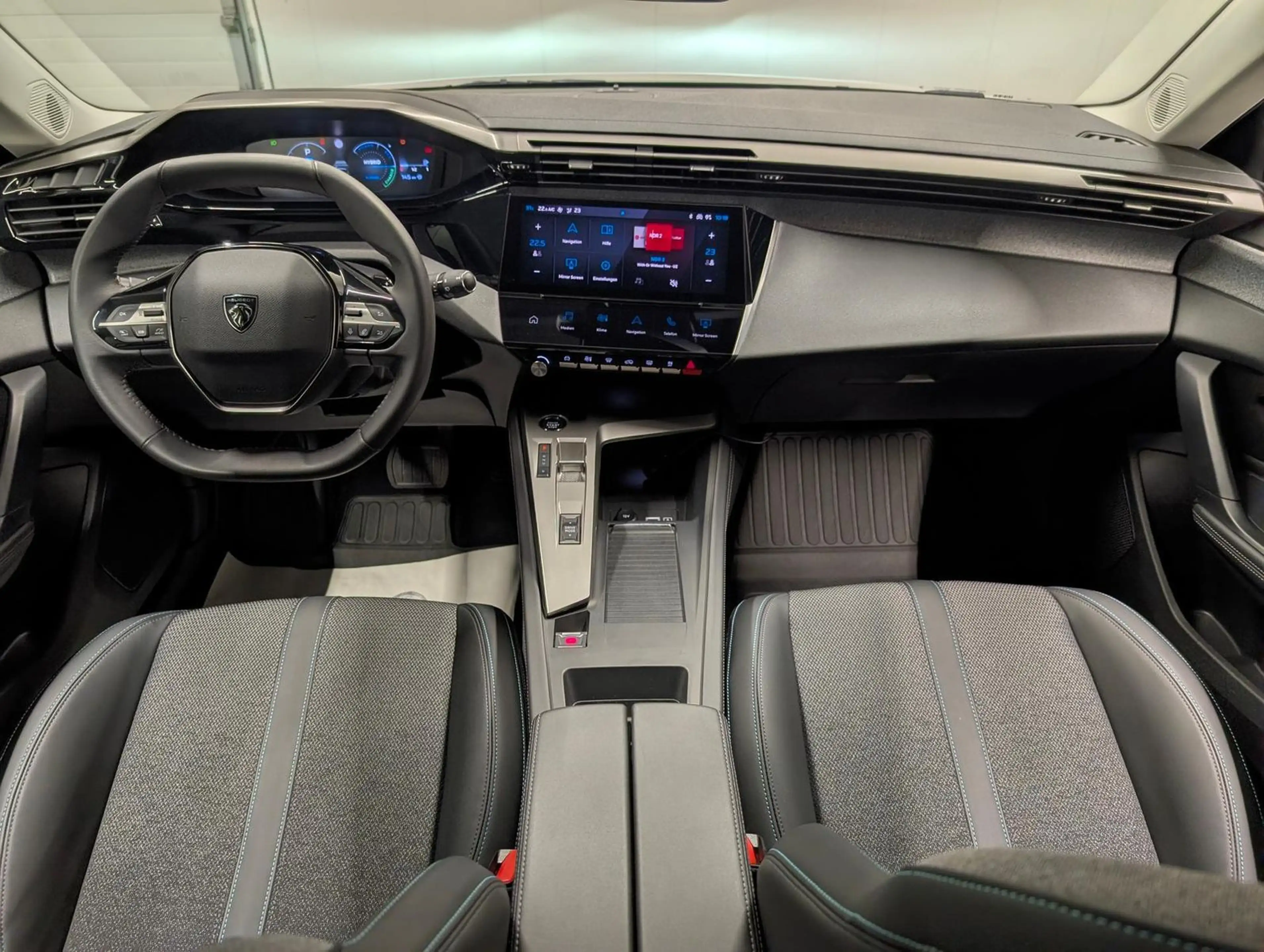 Peugeot 308 Hybrid Allure LED/360°Kam/ACC/SHZ/Navi/18-LM — photo 12