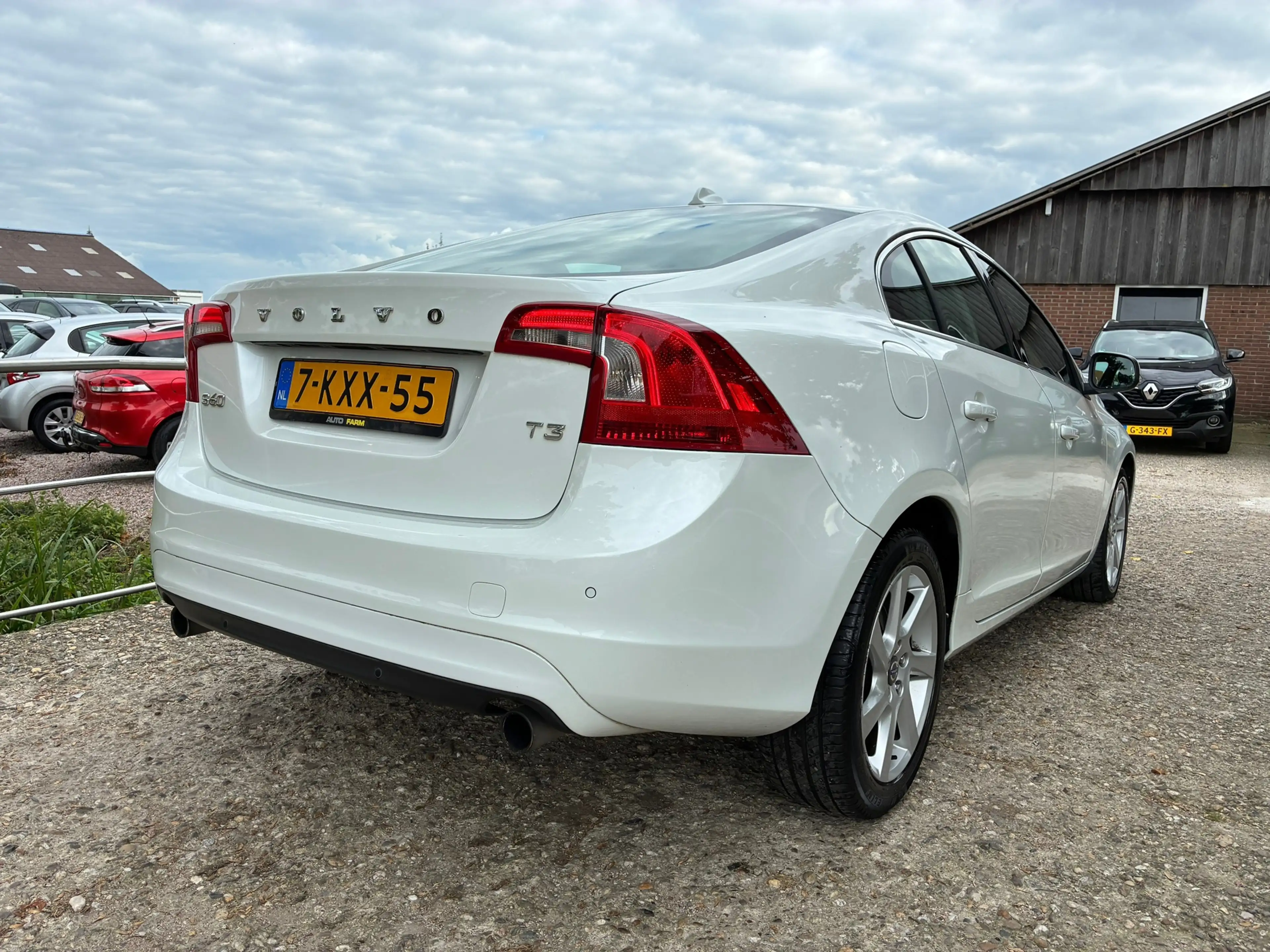 Volvo S60 1.6 T3 Summum | Leder + Cruise + Clima nu € 6.975, — photo 6