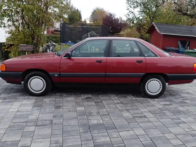 Audi 100 100