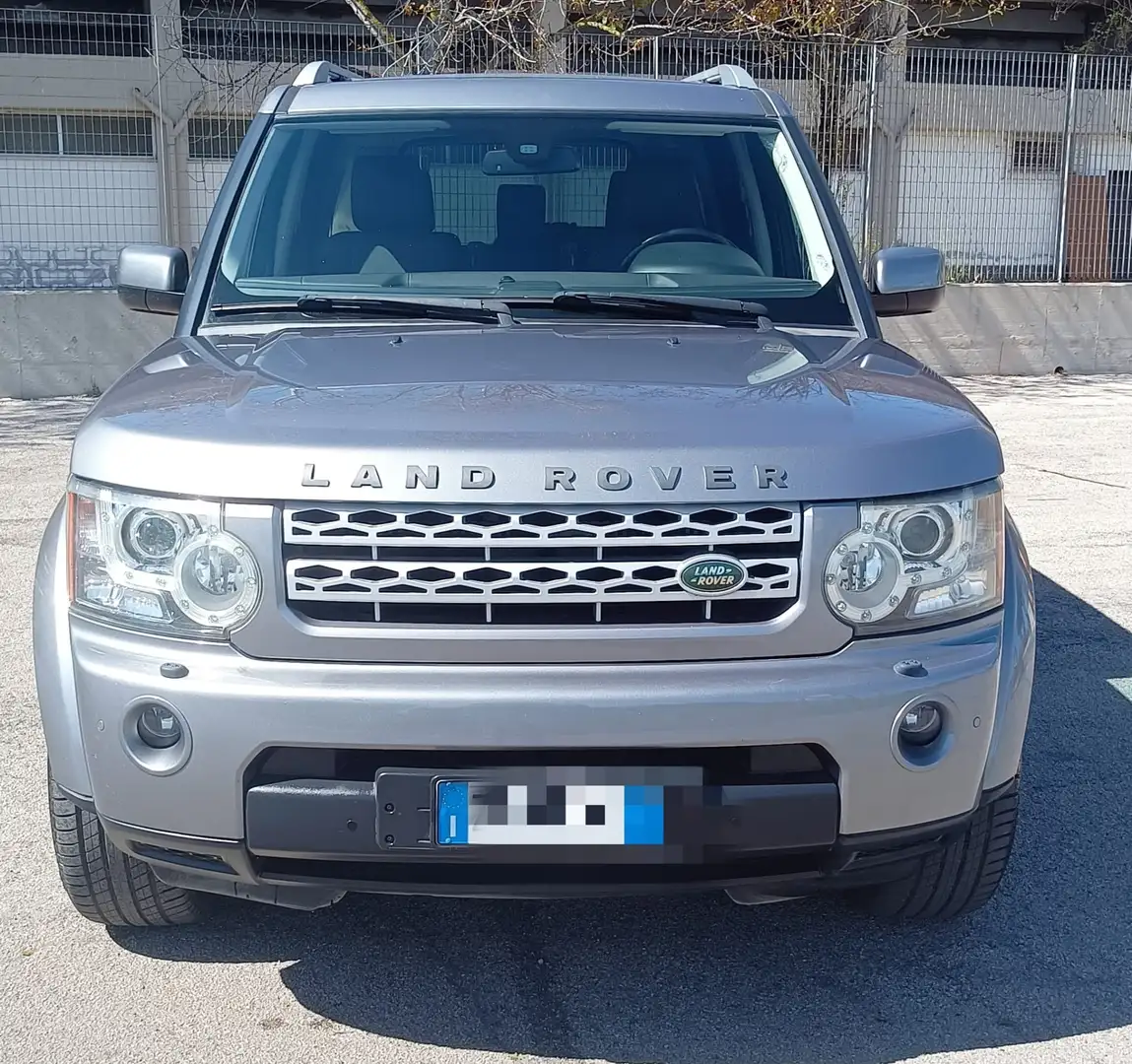 Land Rover Discovery SDV6 HSE Gris - 1