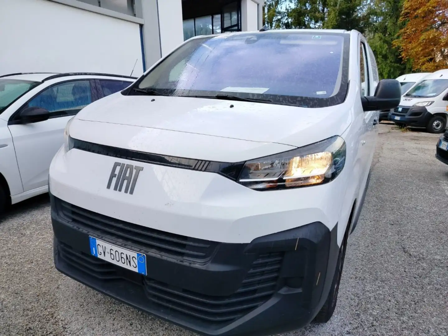 Fiat Scudo 2.0 BlueHDi 145 CV Passo lungo TN Furgone Blanc - 2