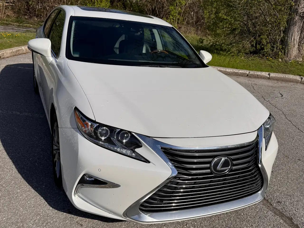 Lexus ES снимка Lexus ES