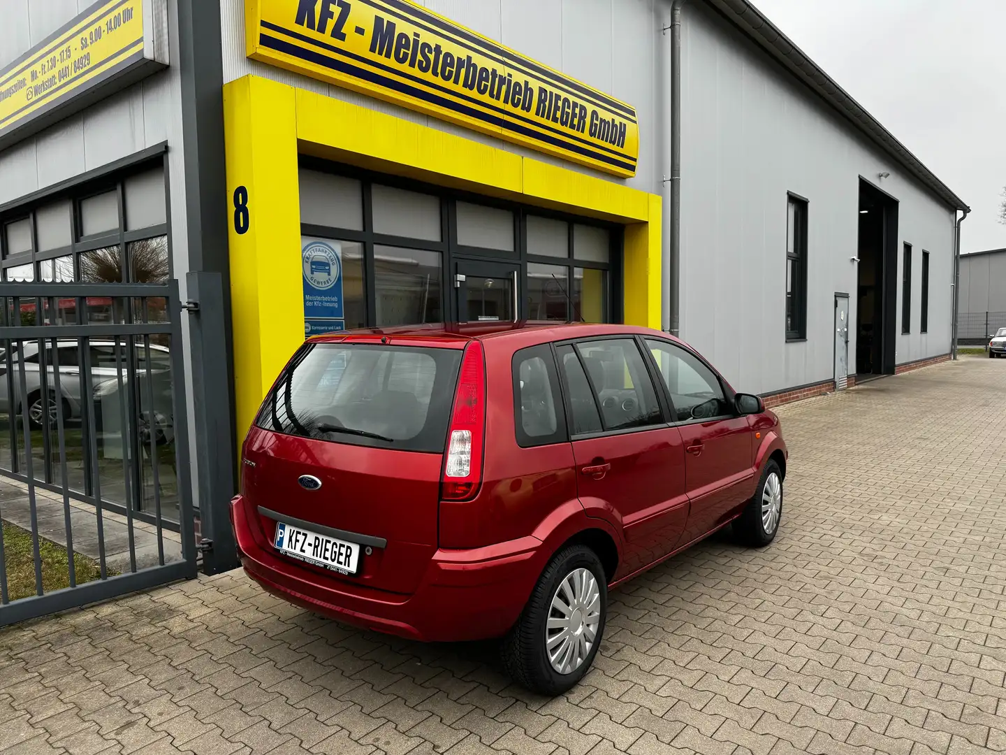 Ford Fusion 1.25 Ambiente Rot - 2