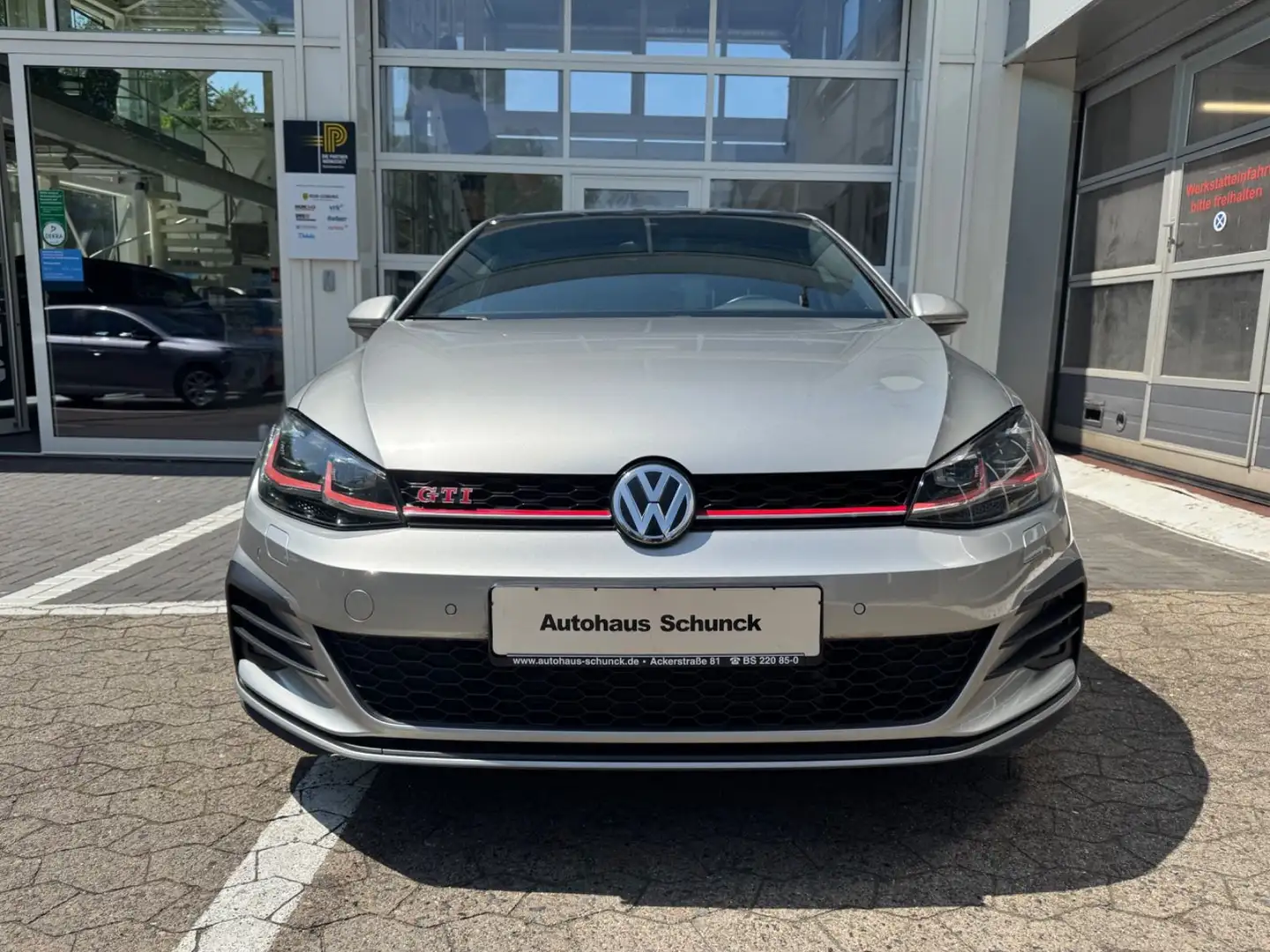 Volkswagen Golf VII GTI PERFORMANCE/STDHZG/PANO/DYNAUDIO Zilver - 2
