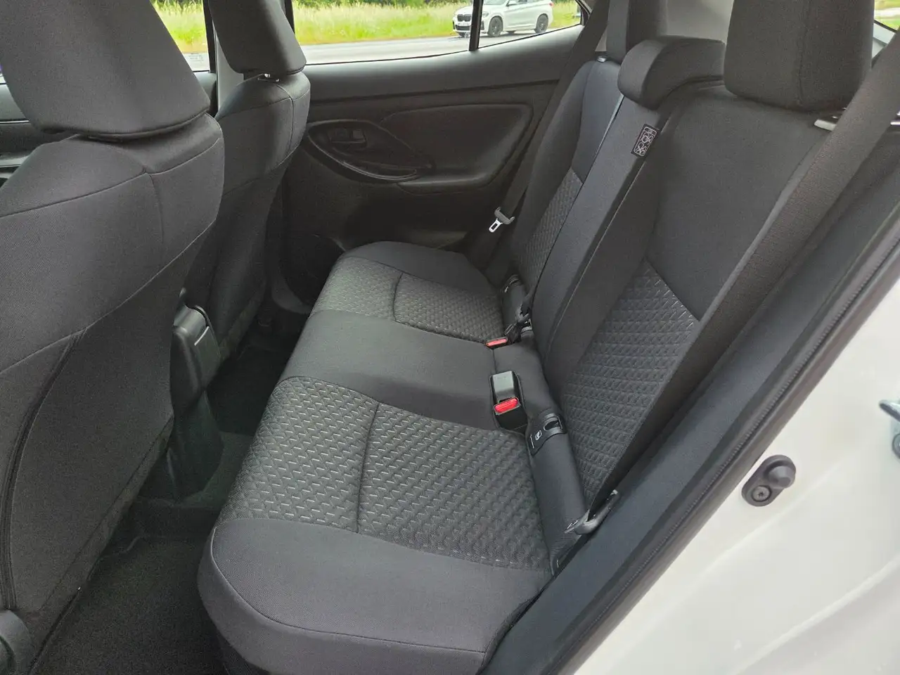Toyota Yaris Cross 1.5 E FWD Basis ACC+Navi+Kam.+LM 10