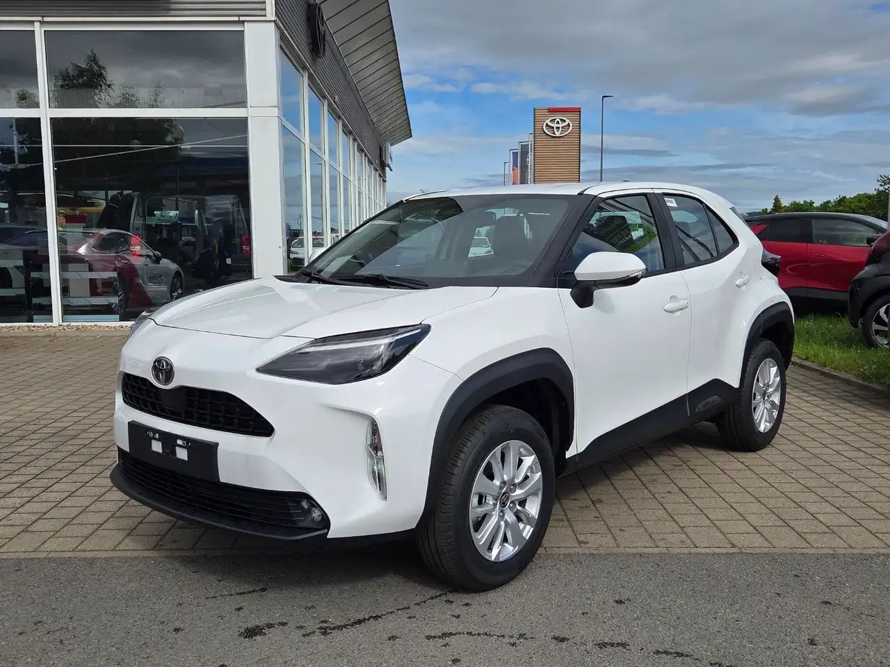 Toyota Yaris Cross 1.5 E FWD Basis ACC+Navi+Kam.+LM 2
