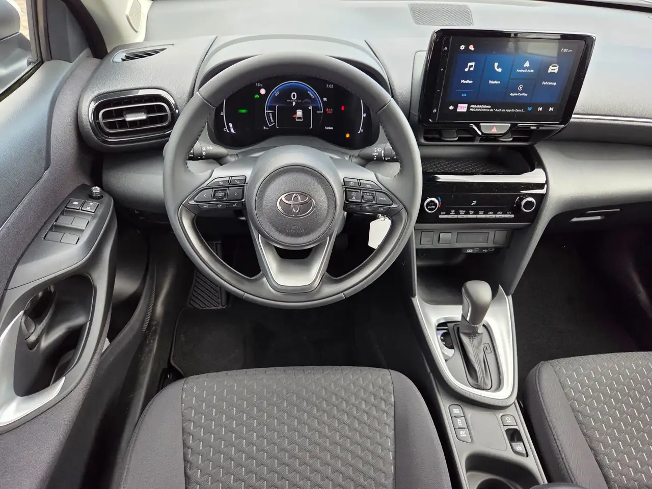 Toyota Yaris Cross 1.5 E FWD Basis ACC+Navi+Kam.+LM 9