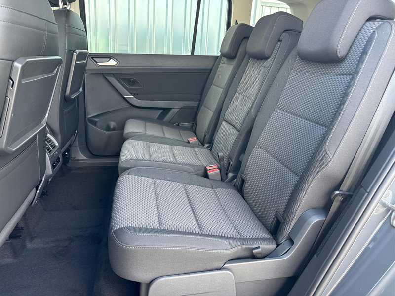 Volkswagen Touran Comfort Plus Edition-150 PS-TSI-DSG-5 Sitzer-AH... — photo 9