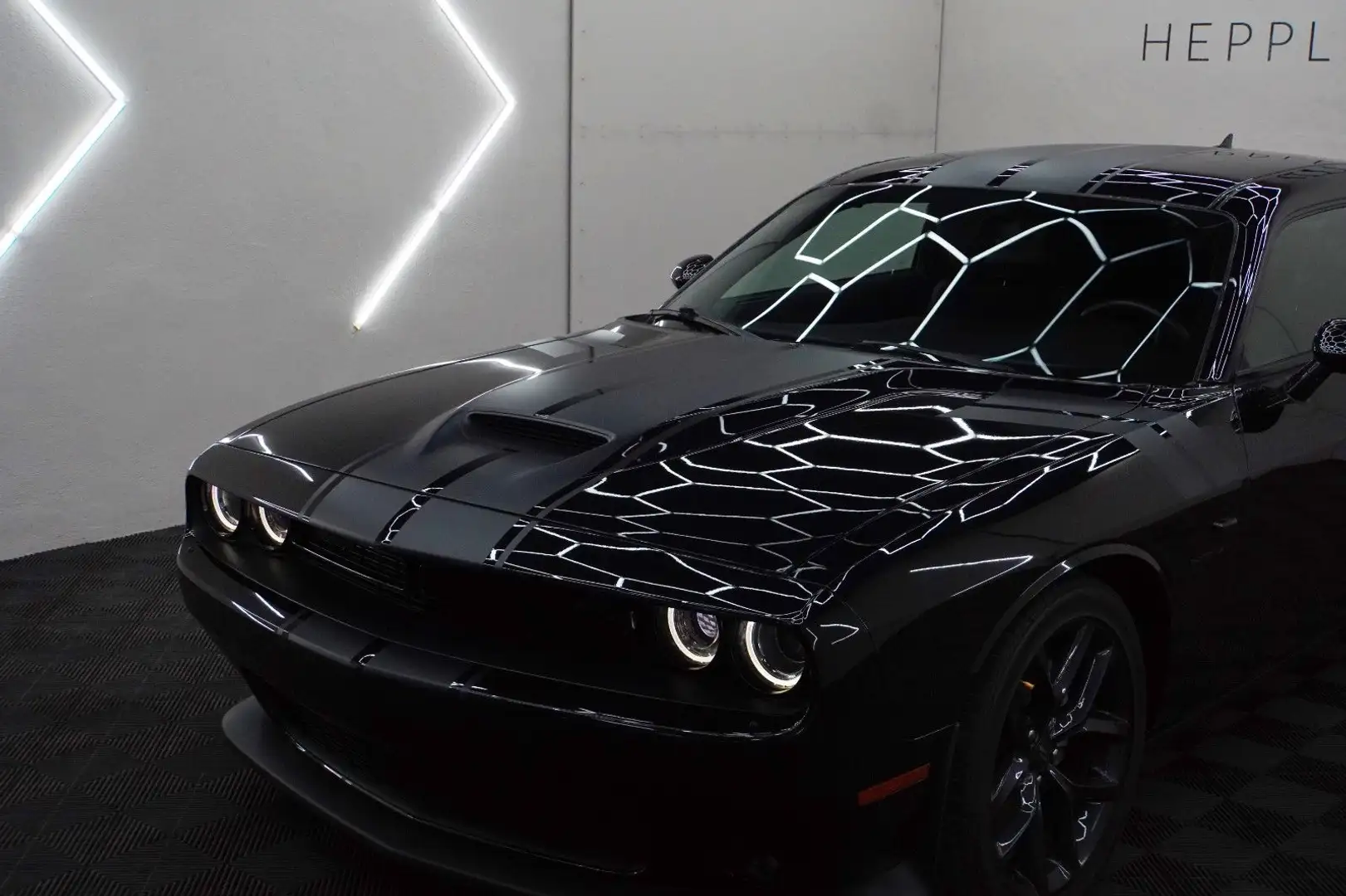 Dodge Challenger R/T,Sitzheiz+kühl,Carplay,Performance Schwarz - 1