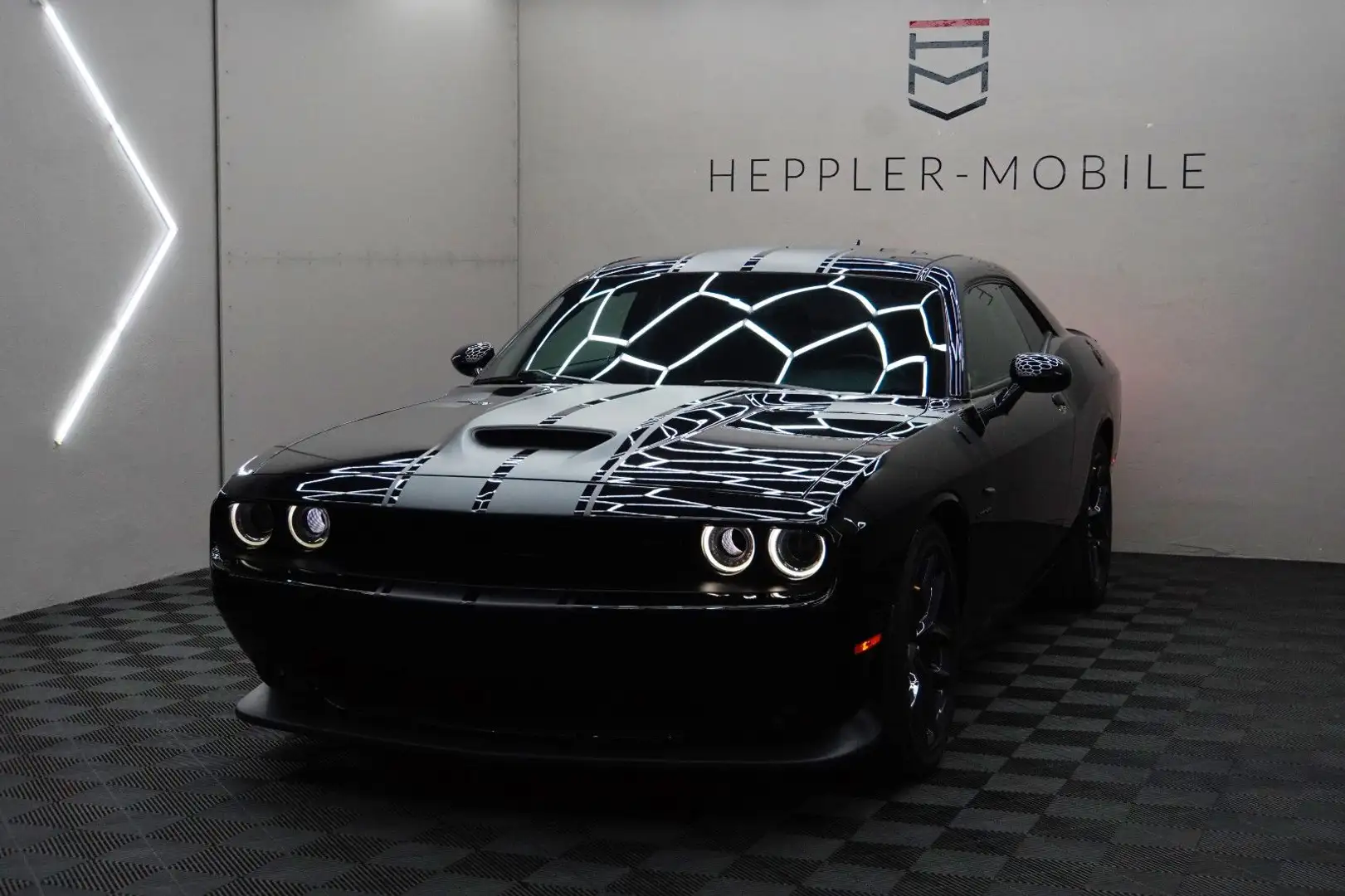 Dodge Challenger R/T,Sitzheiz+kühl,Carplay,Performance Schwarz - 2