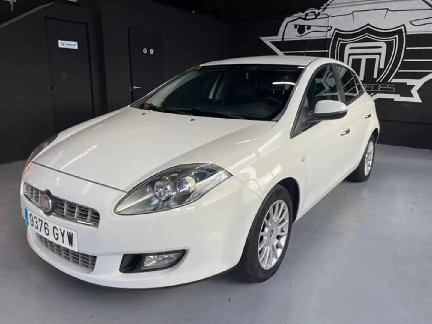 Fiat Bravo 1.6 16V Emotion Multijet (77kW) Blanco - 1