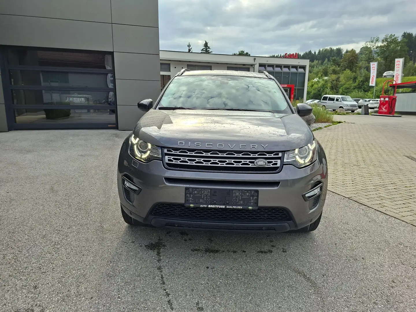 Land Rover Discovery Sport Pure, Allrad, Automatik Grau - 2