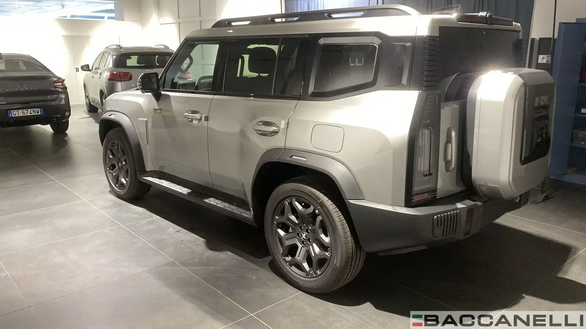 ICH-X K3 2.0 DCT 4WD Grau - 2