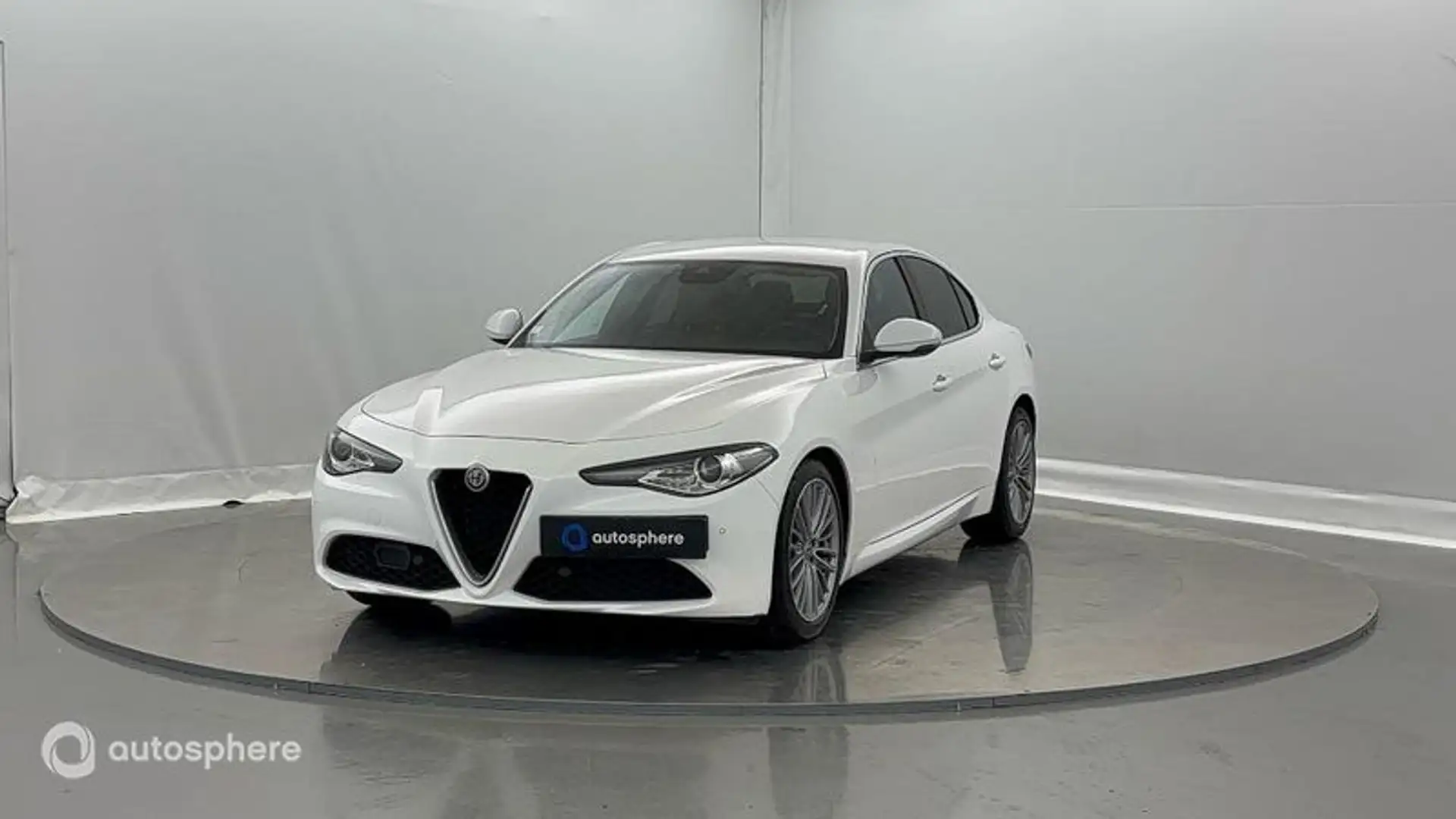 Alfa Romeo Giulia 2.2 JTD 180ch Lusso AT8 - 1