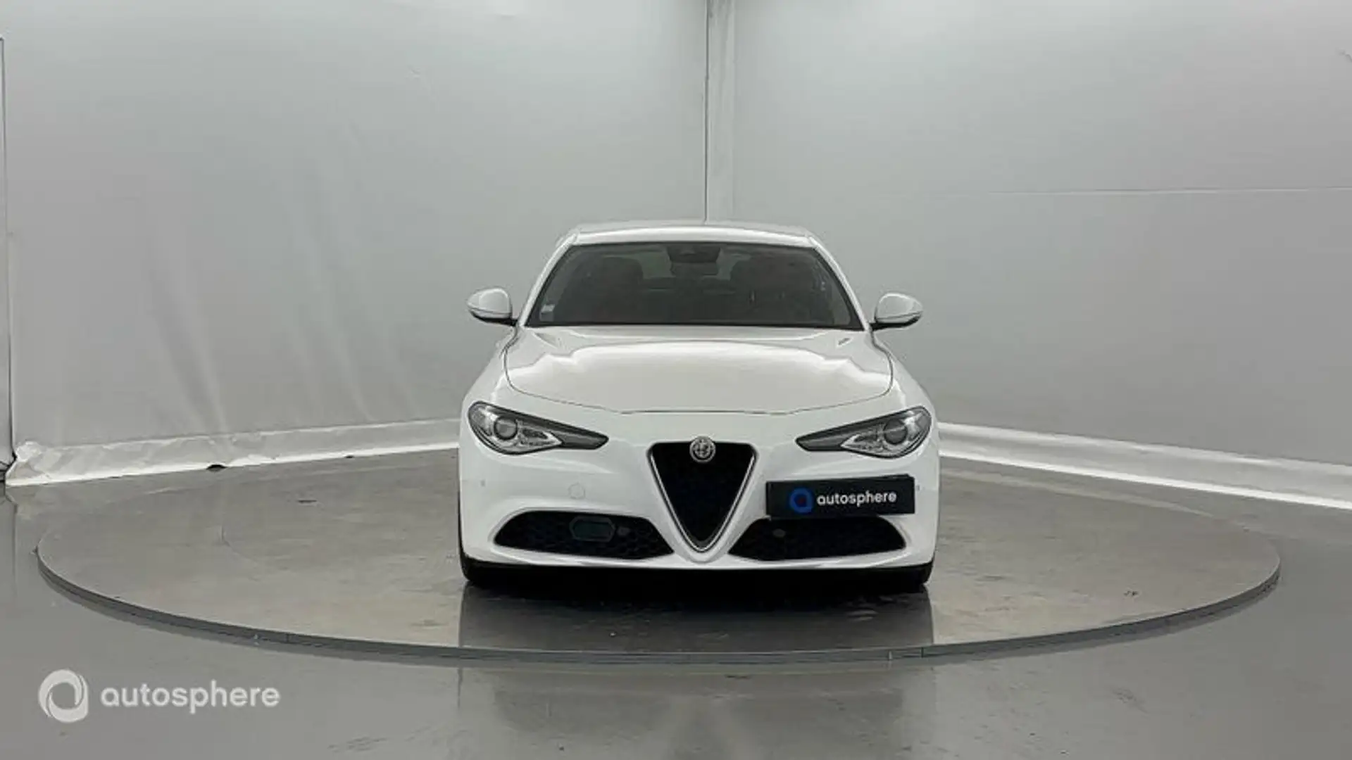Alfa Romeo Giulia 2.2 JTD 180ch Lusso AT8 - 2