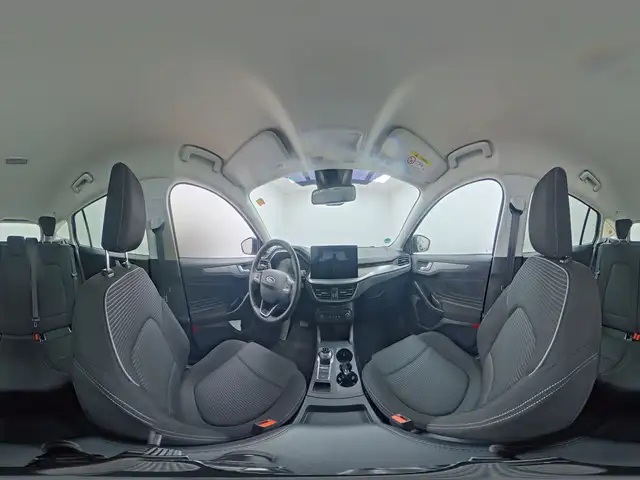Ford Focus view 13