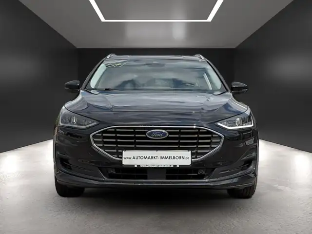 Ford Focus view 9