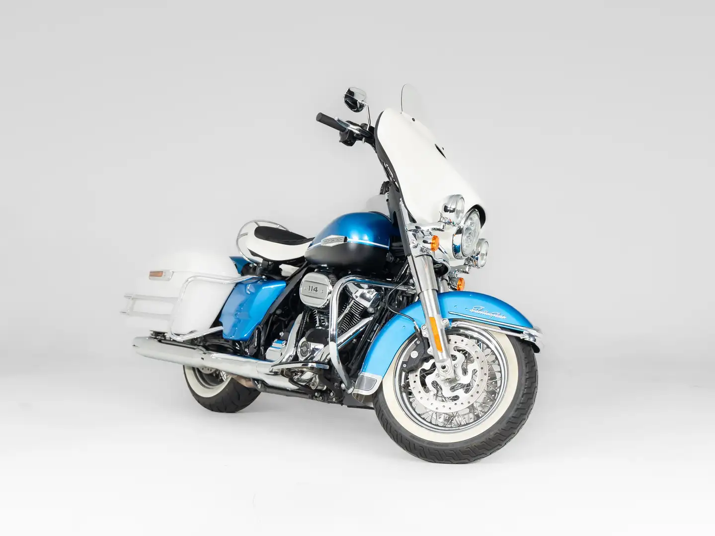 Harley-Davidson Electra Glide FLT Rivival Noir - 1