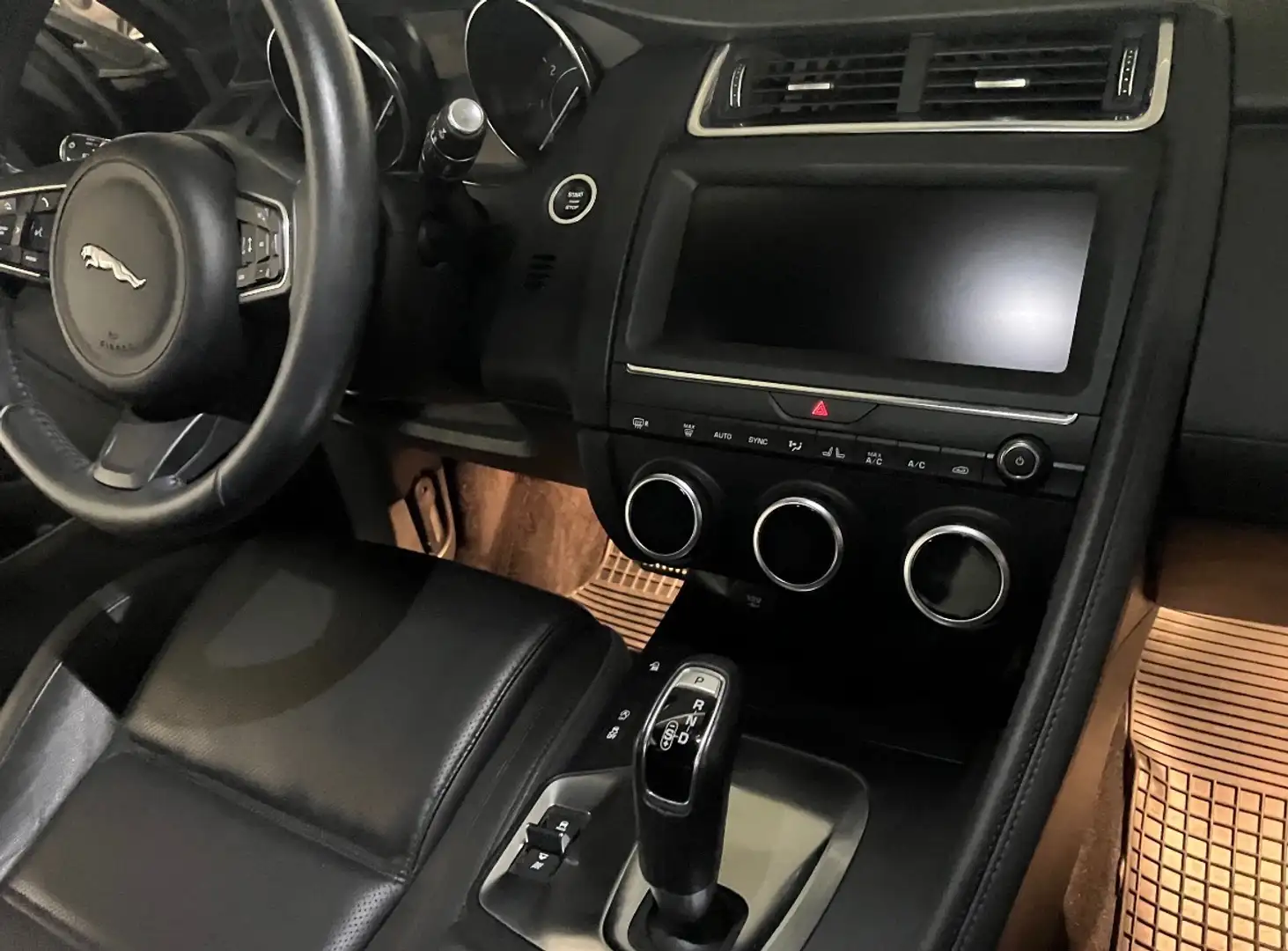 Jaguar E-Pace E-Pace 2.0DI4 D150 S AWD Aut. S Schwarz - 2