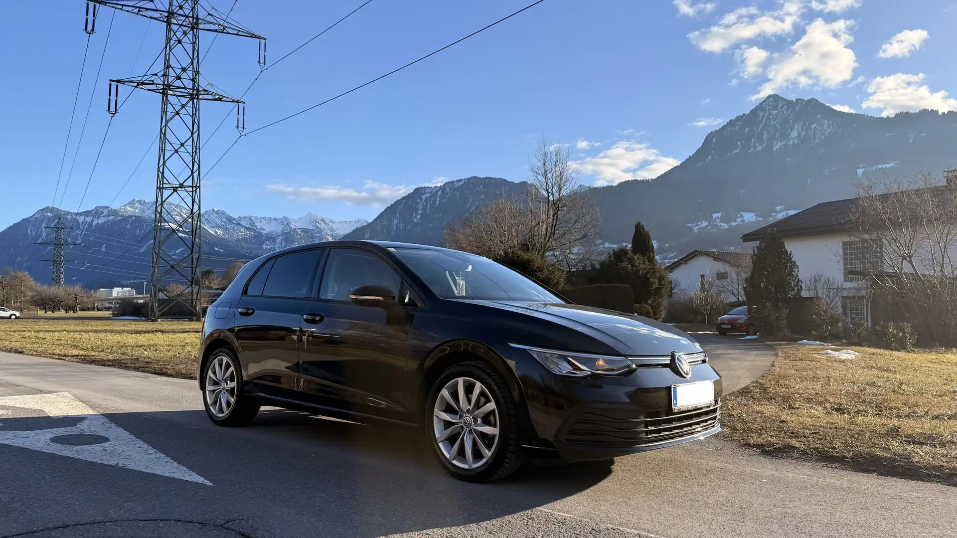 Volkswagen Golf 1,0 TSI GPF Schwarz - 1