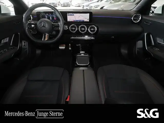 Mercedes-Benz CLA view 6