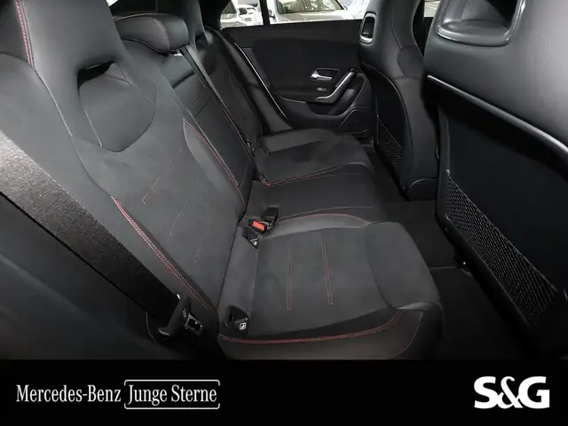 Mercedes-Benz CLA view 7