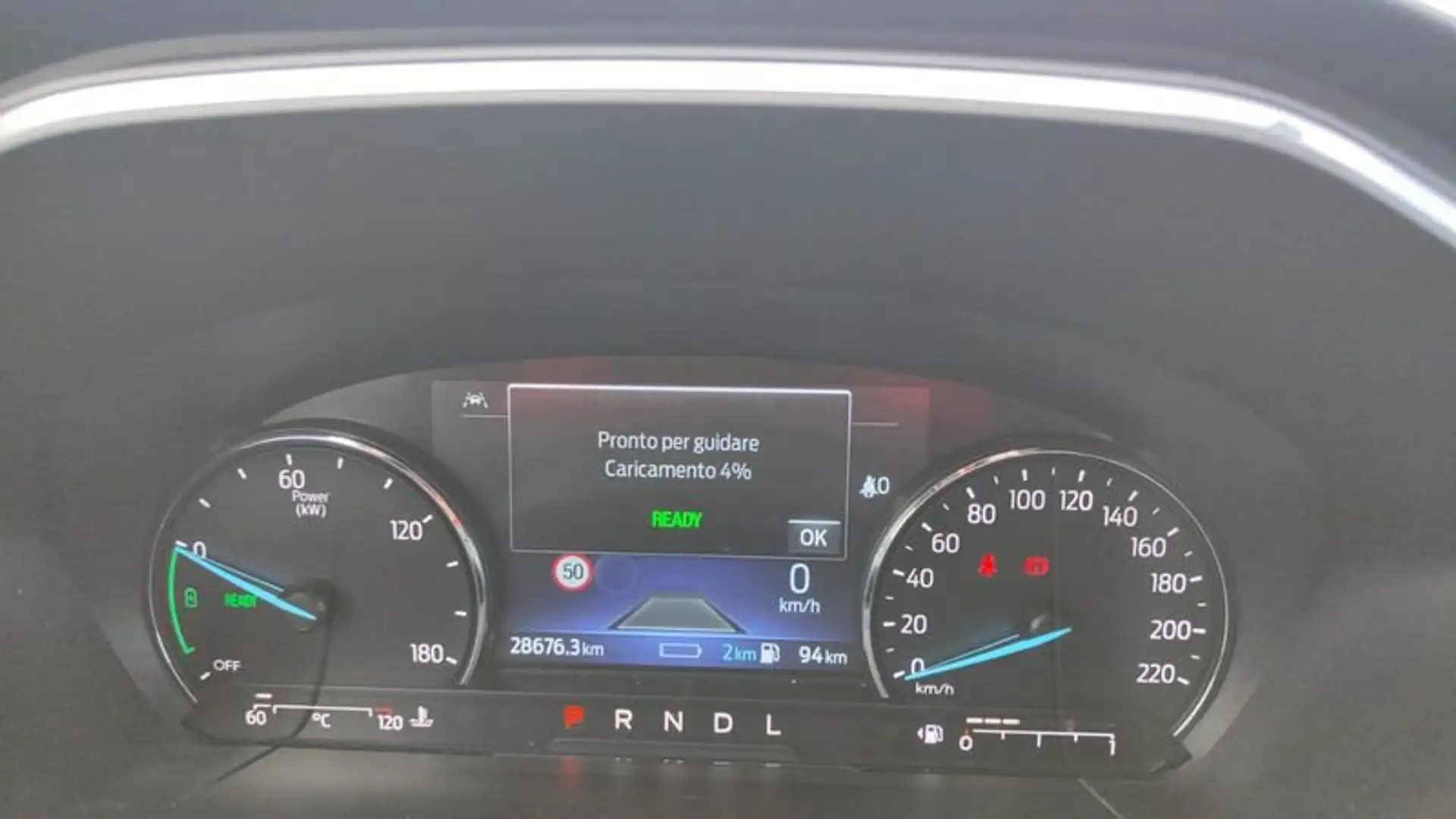 Ford Kuga 2.5 Plug In Hybrid 225 CV CVT 2WD Titanium Busine Grigio - 2