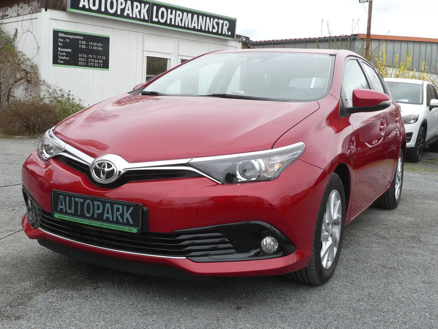 Toyota Auris Edition-S*1.Hand*SH-gepfl.*wenig Km*Nr.34 Rot - 1