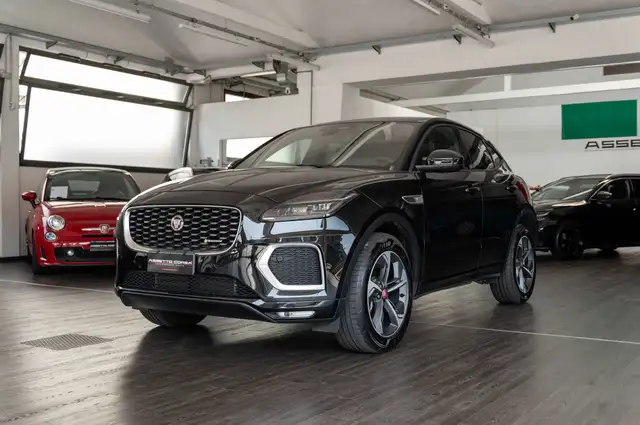 Jaguar E-Pace view 3