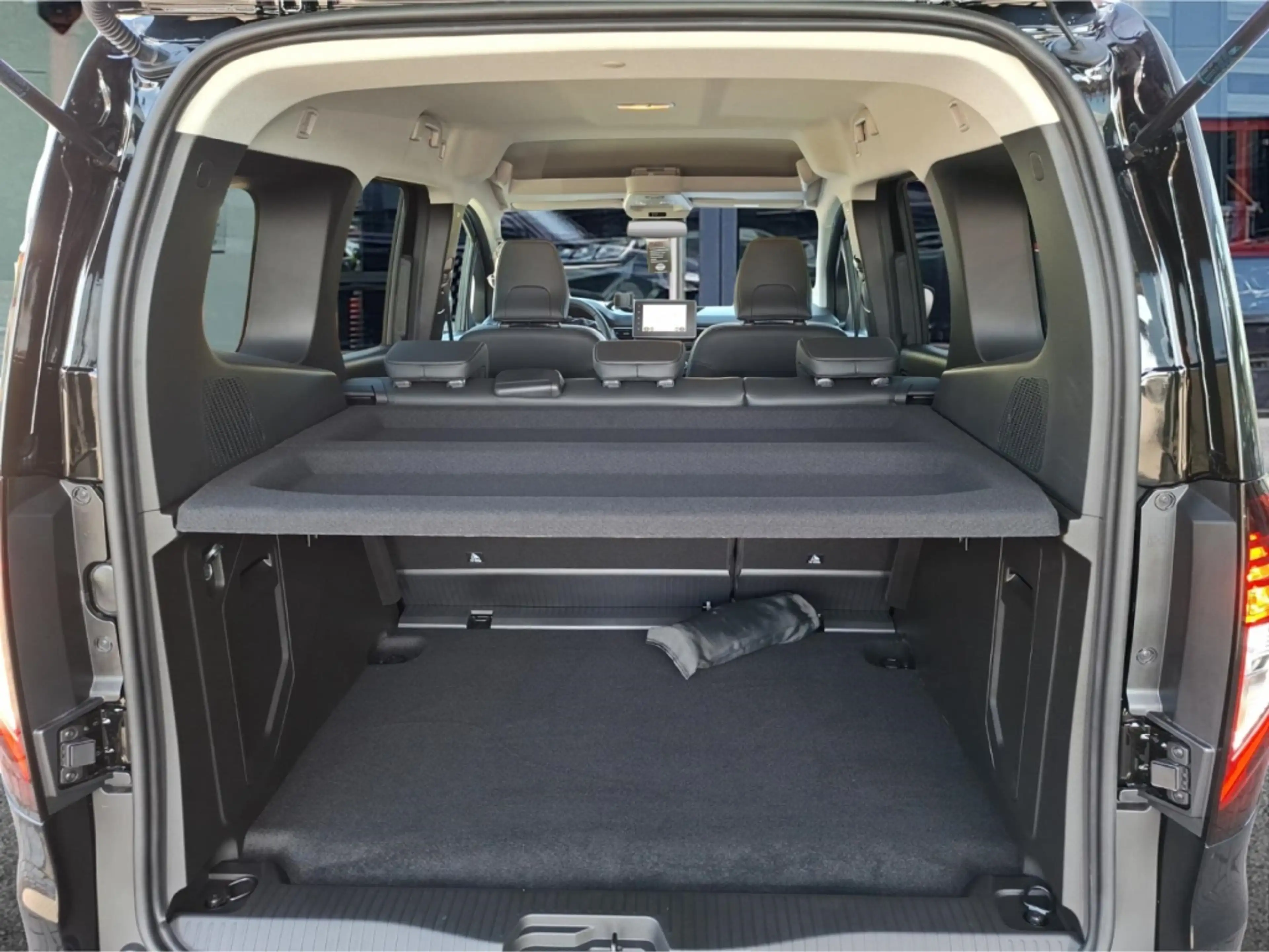 Nissan Townstar Tekna Kombi L1 °LED°Navi°RFK°SHZ°AAC° — photo 6