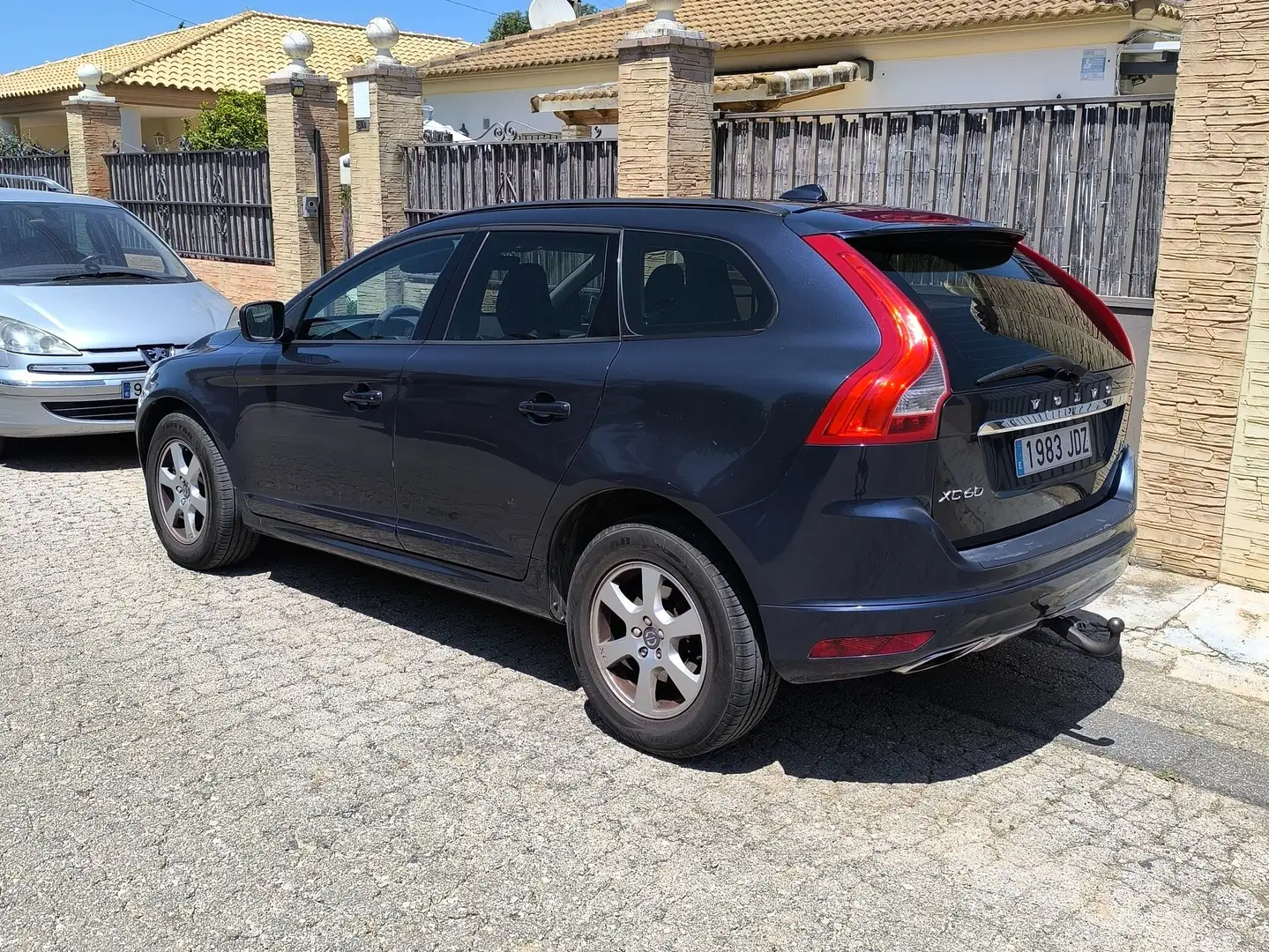 Volvo XC60 XC60 D4 Momentum AWD 181 Momentum Azul - 1