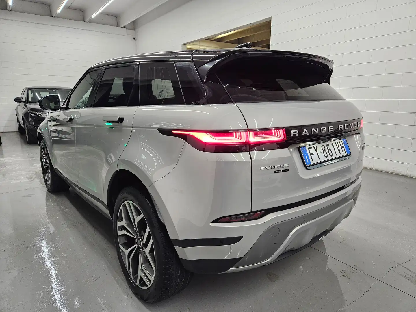 Land Rover Range Rover Evoque Range Rover Evoque II 2019 2.0d i4mhev R-Dynamic S Gris - 2